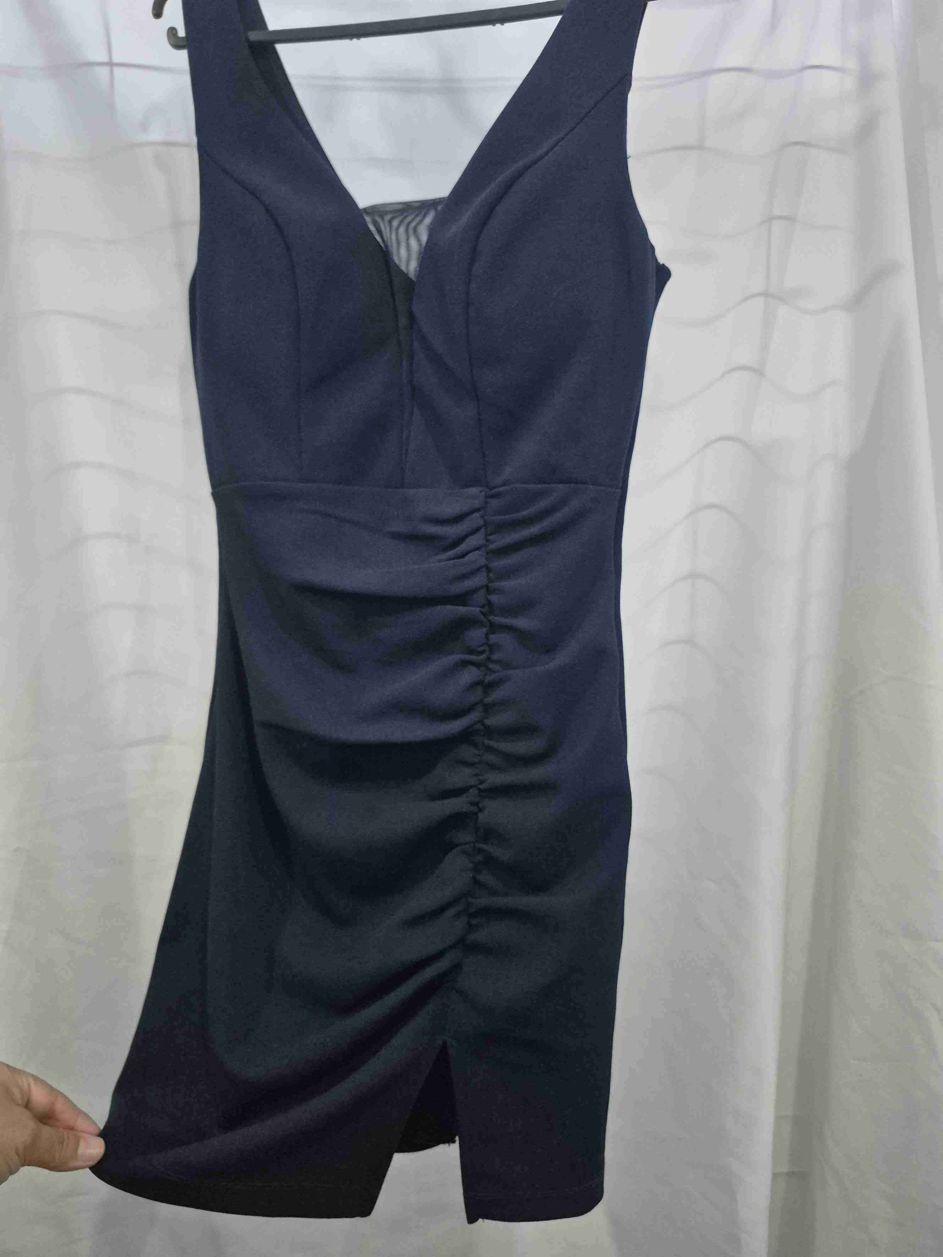 Vestido azul elegante sin mangas - miniatura 1