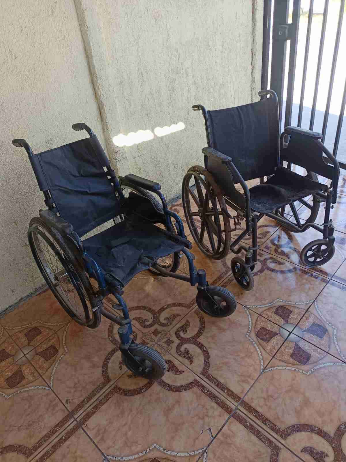 Sillas de ruedas plegables - miniatura 1