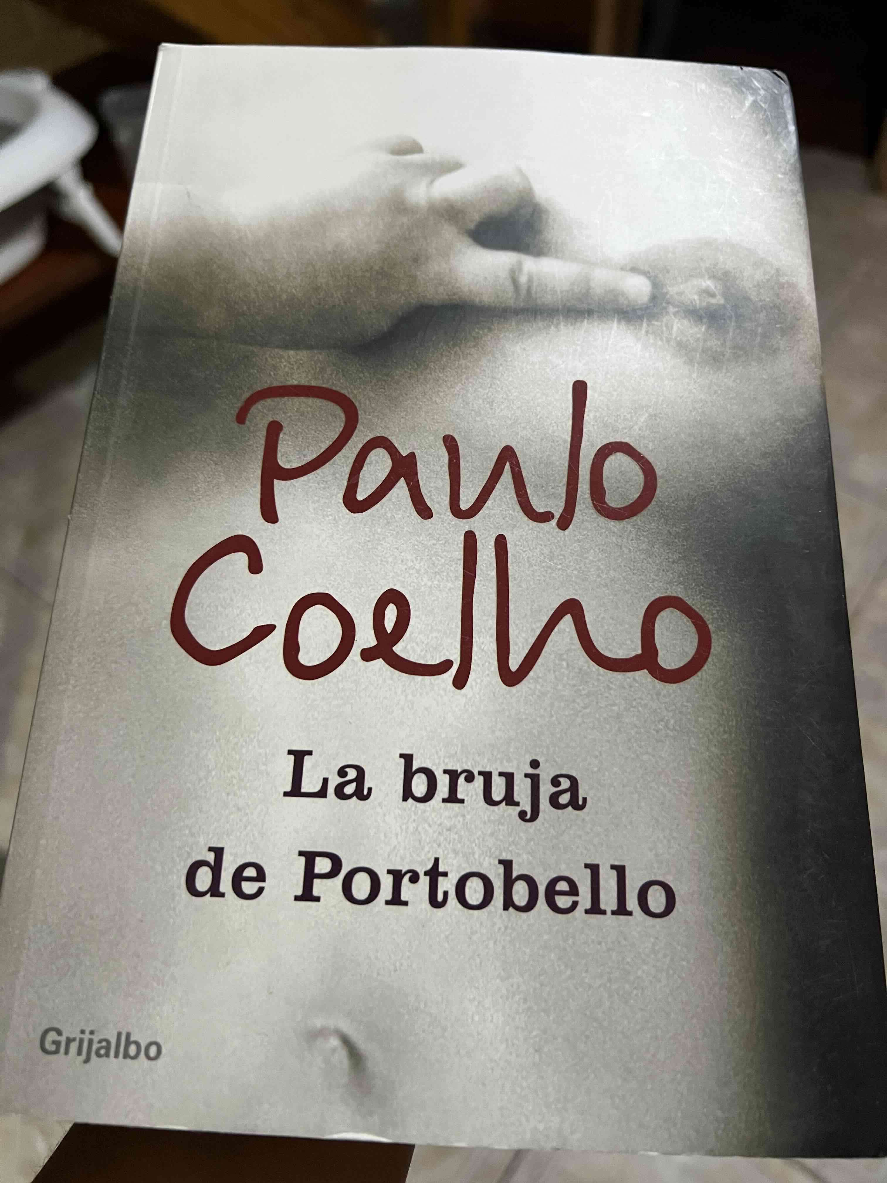 Libro 'La bruja de Portobello' de Paulo Coelho