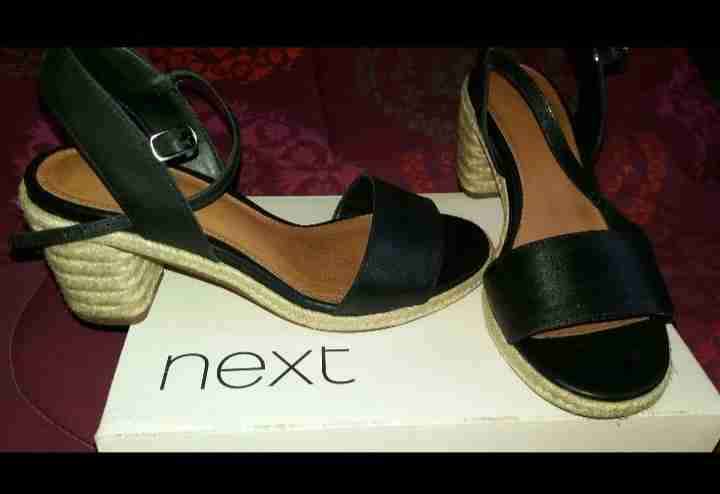 😍 Sandalias de cuero Next. Nuevas 😍 - miniatura 1