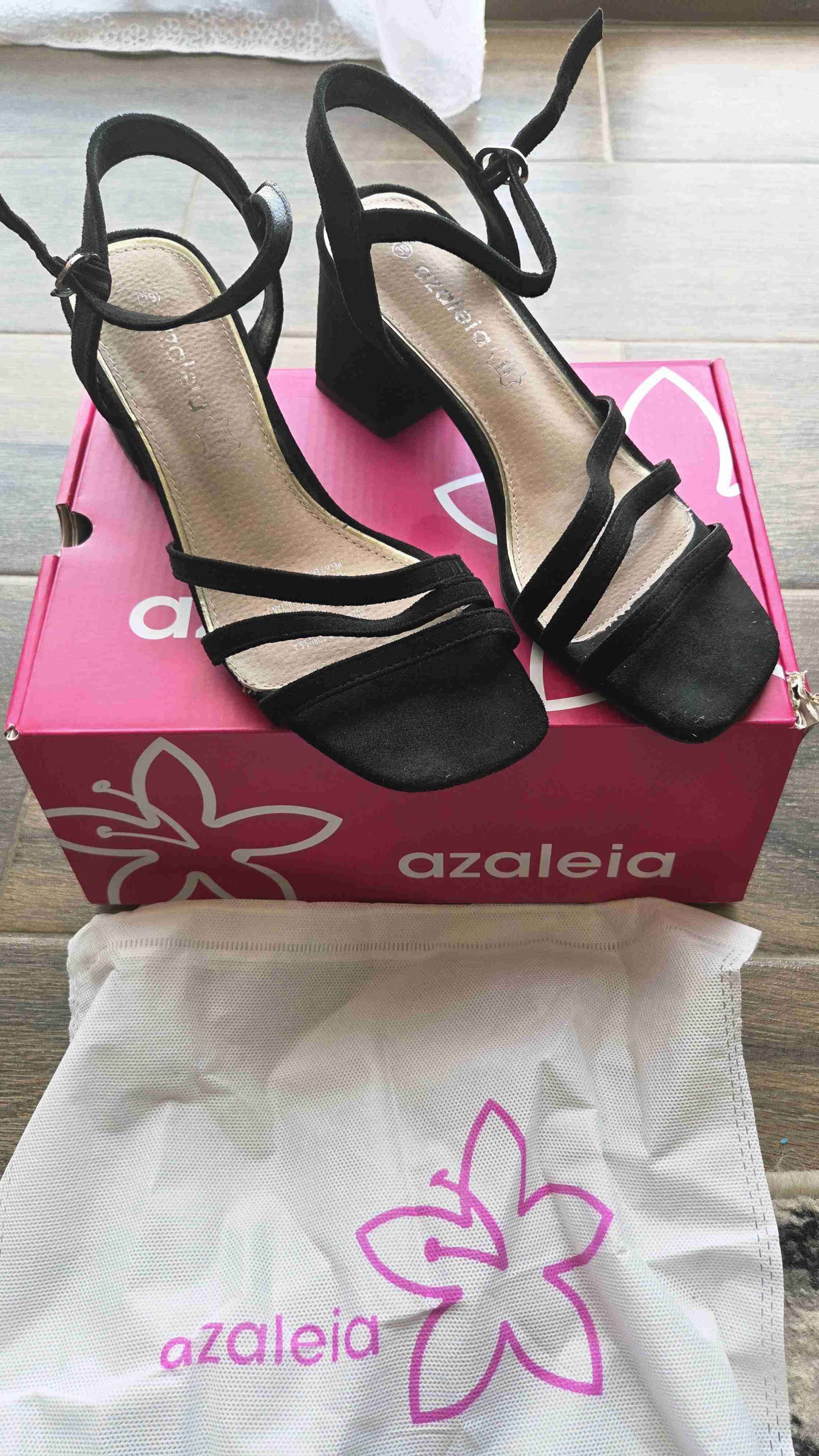 Sandalias negras de taco Azaleia - miniatura 1