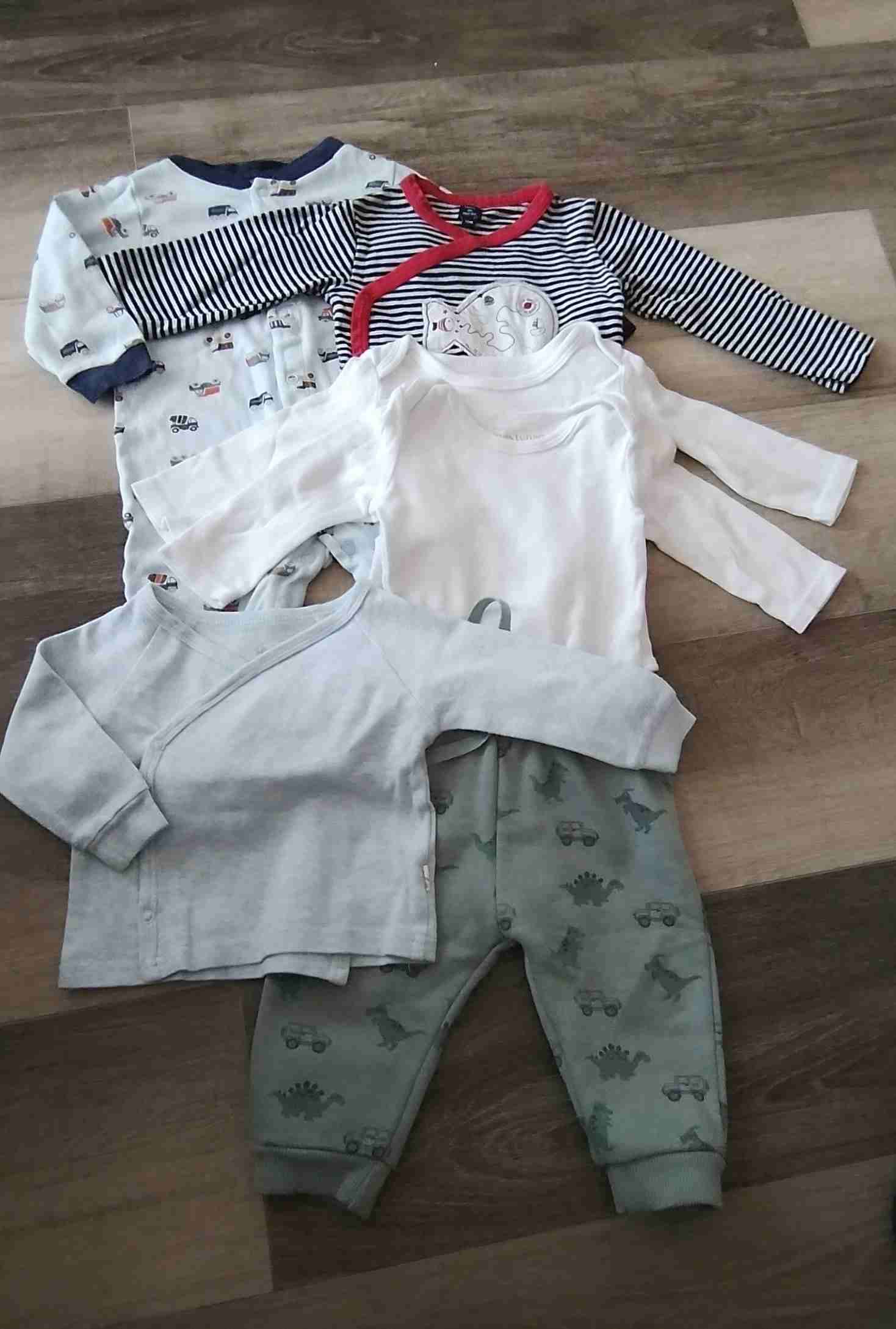 Conjunto ropas bebé variados 9 meses - miniatura 1