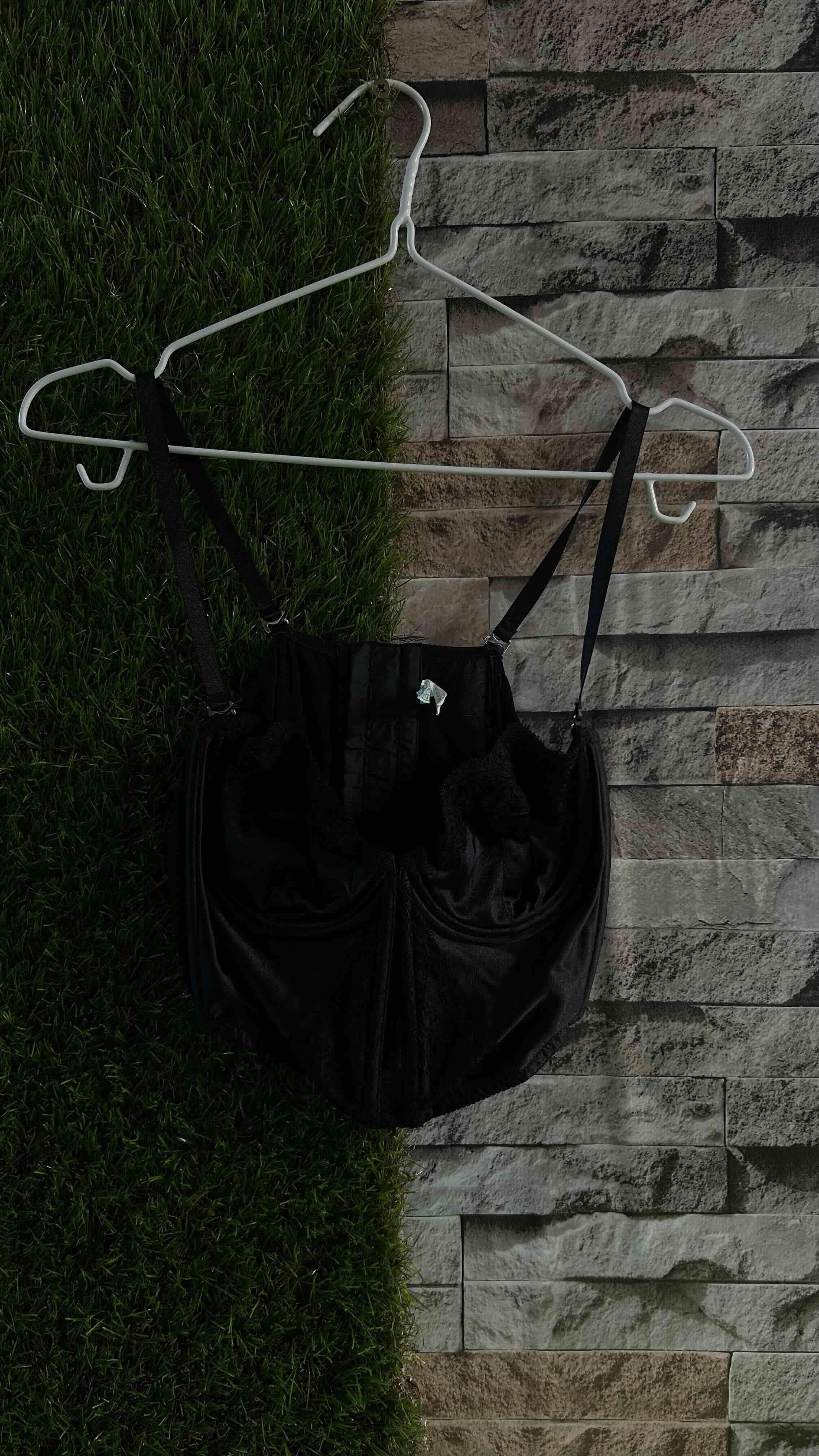 Corset negro con encaje - miniatura 1