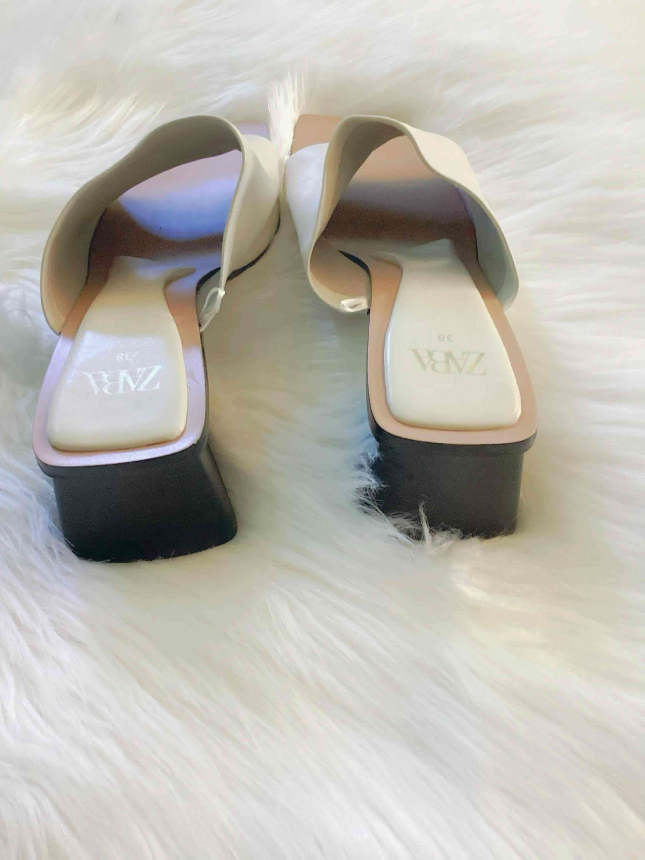 Sandalias blancas Zara talla 38 - miniatura 2