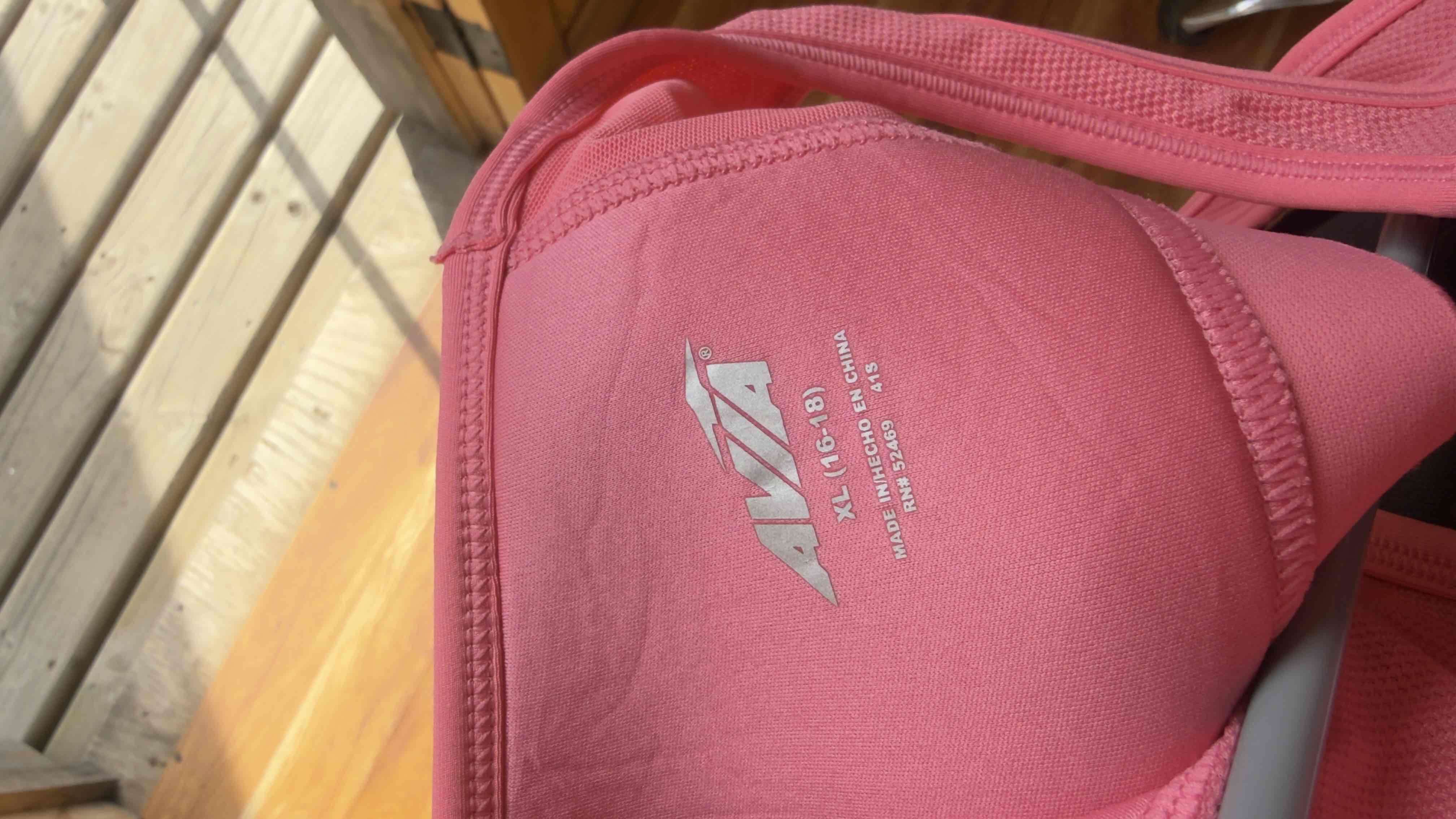 Top deportivo rosa - miniatura 3