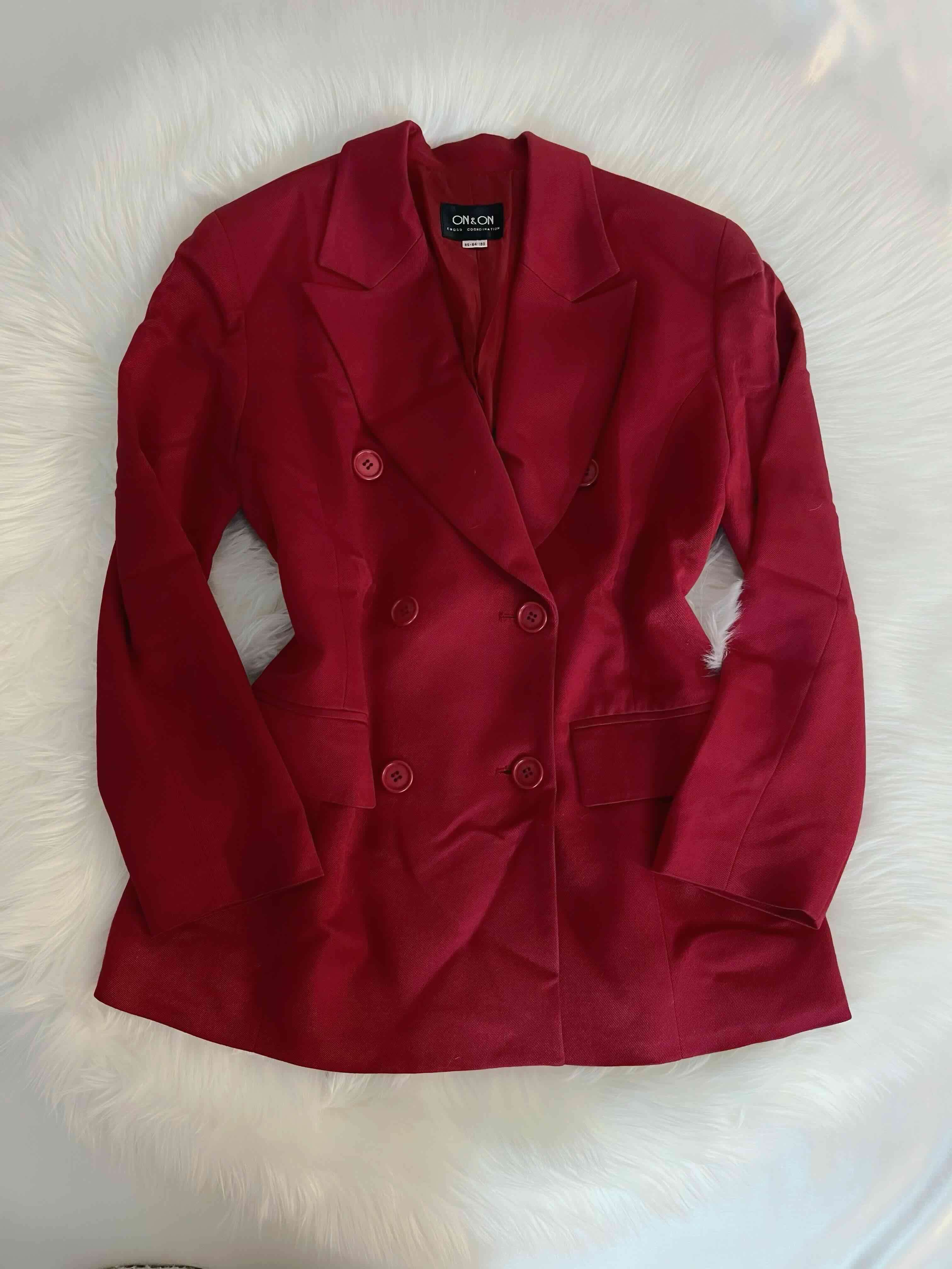 Blazer rojo elegante talla M/L overzised - miniatura 1