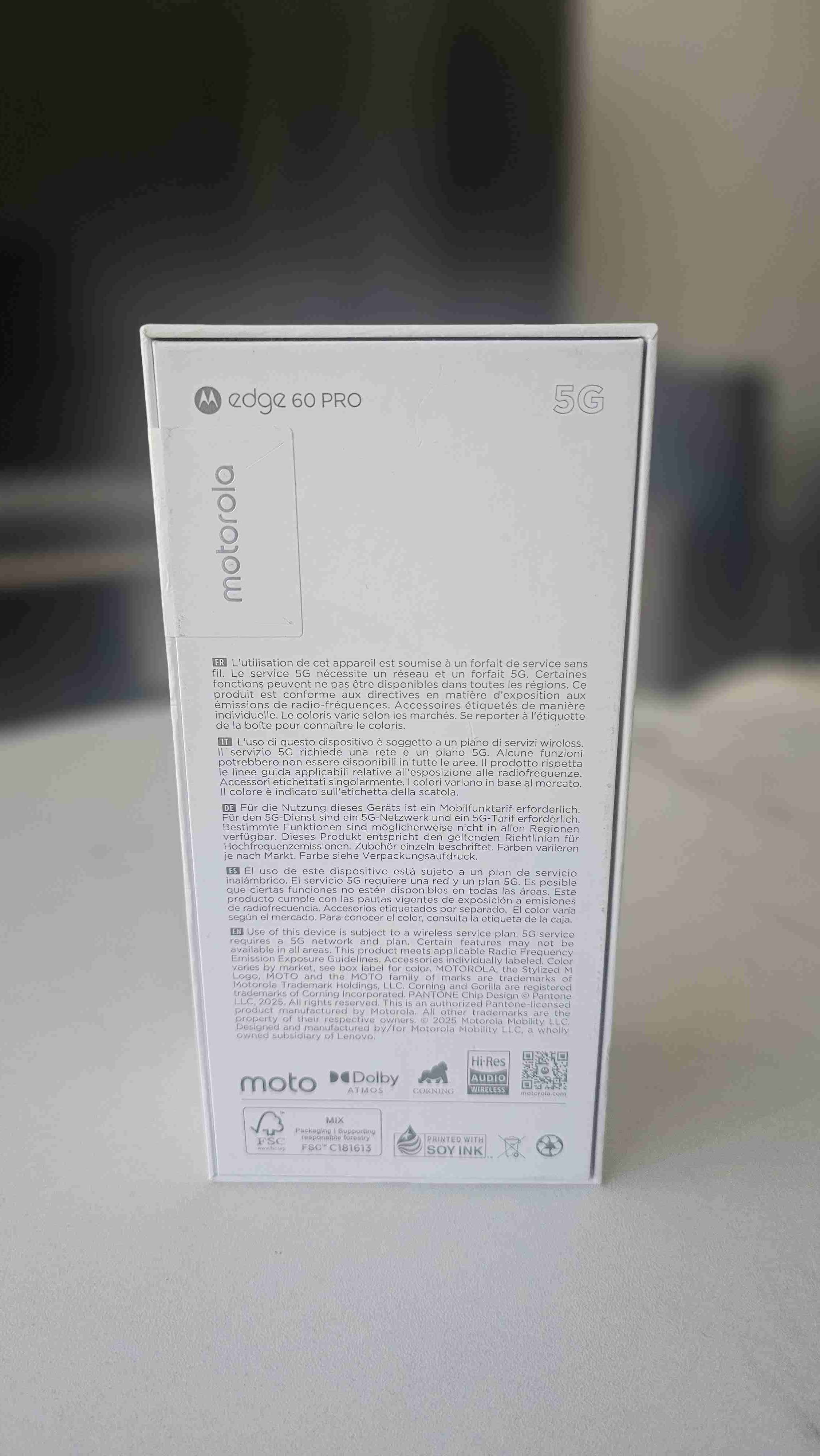 Motorola Edge 60 Pro nuevo - miniatura 2