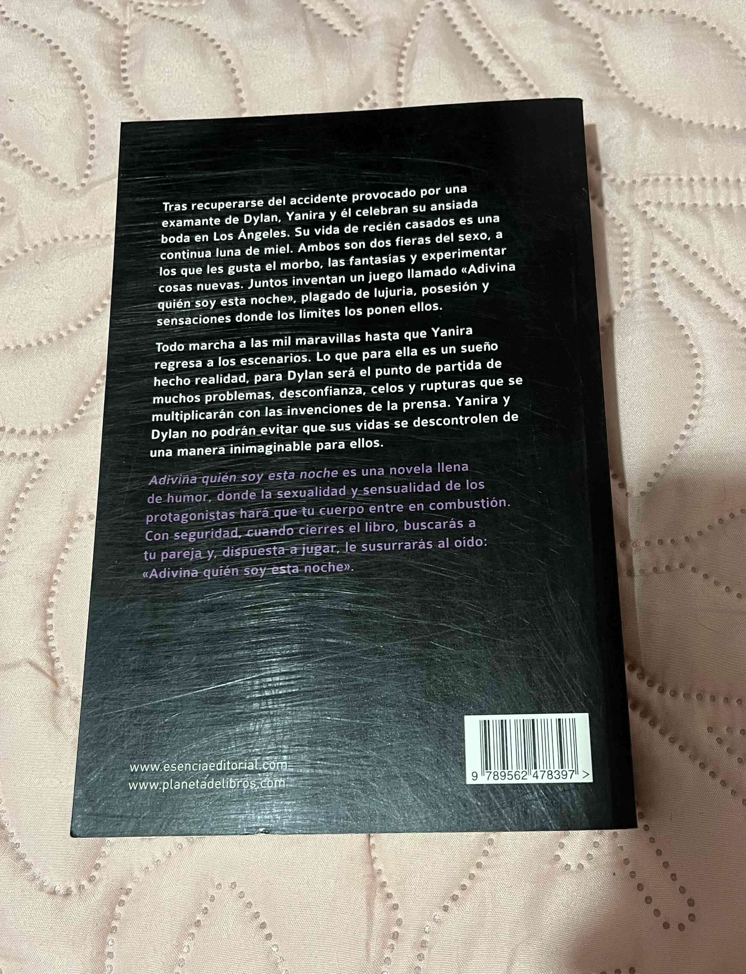 Libro 'Adivina quién soy esta noche' - miniatura 2