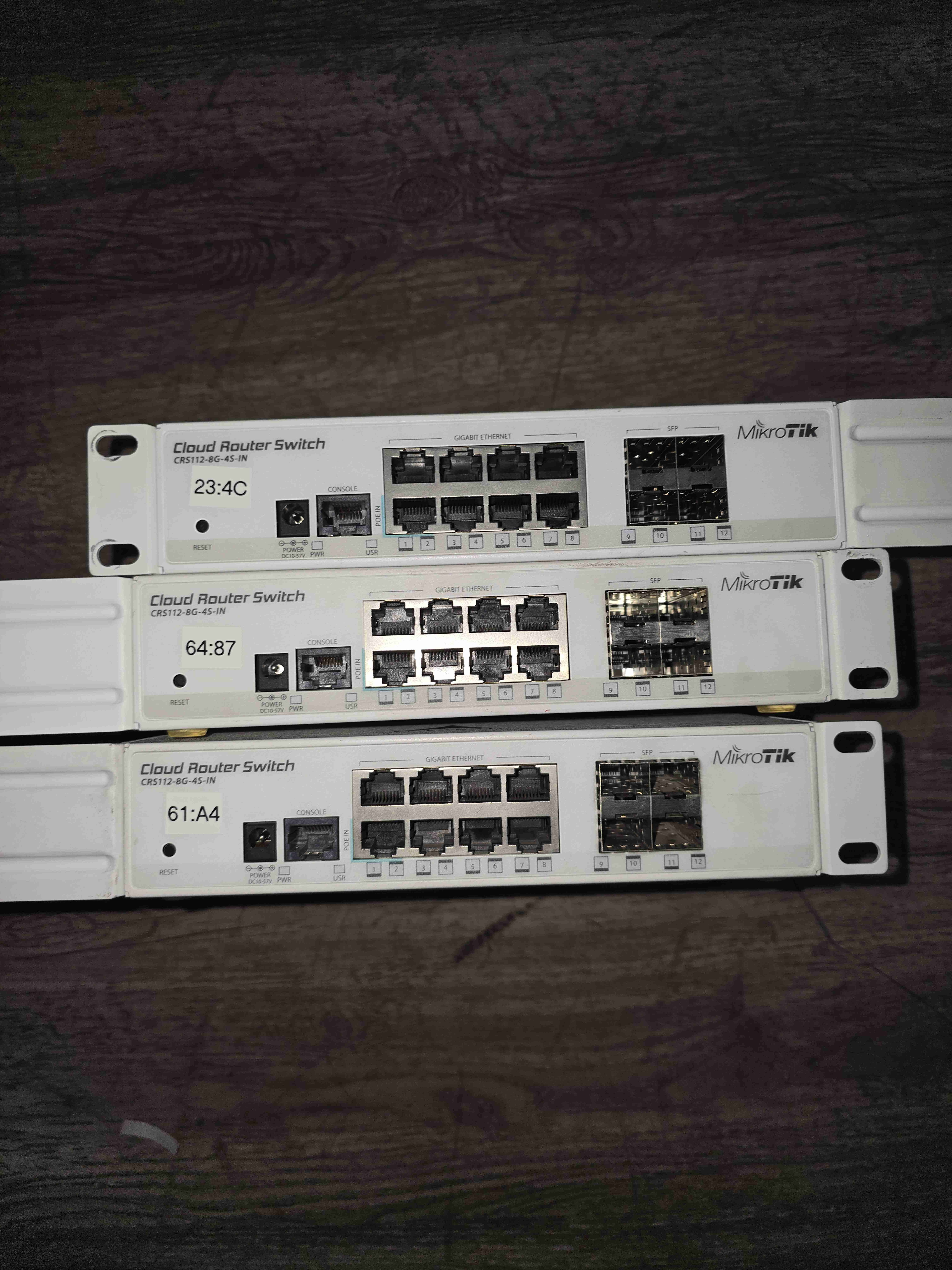 Switch MikroTik CRS112-8G-4S-IN - miniatura 2