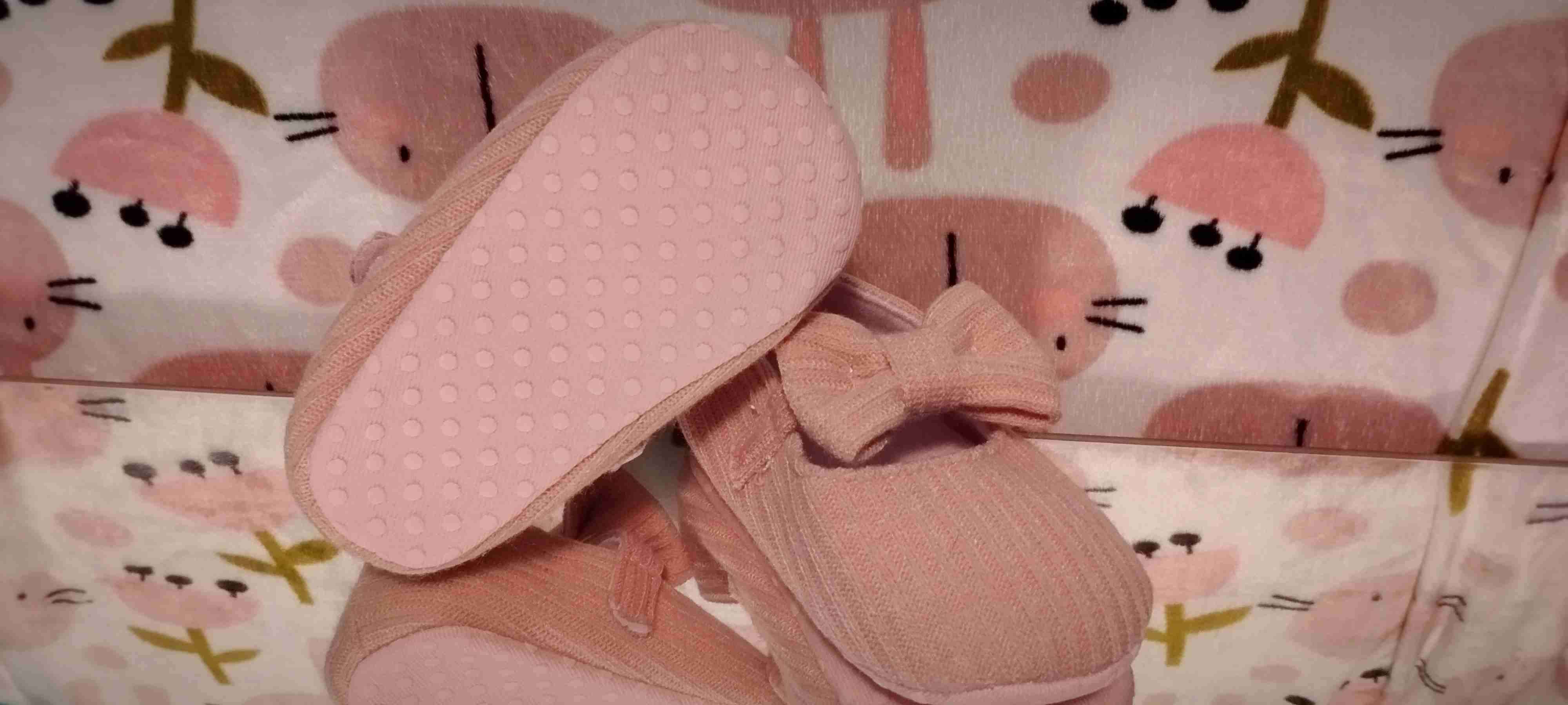 Zapatos de bebé rosados con lazo - miniatura 2