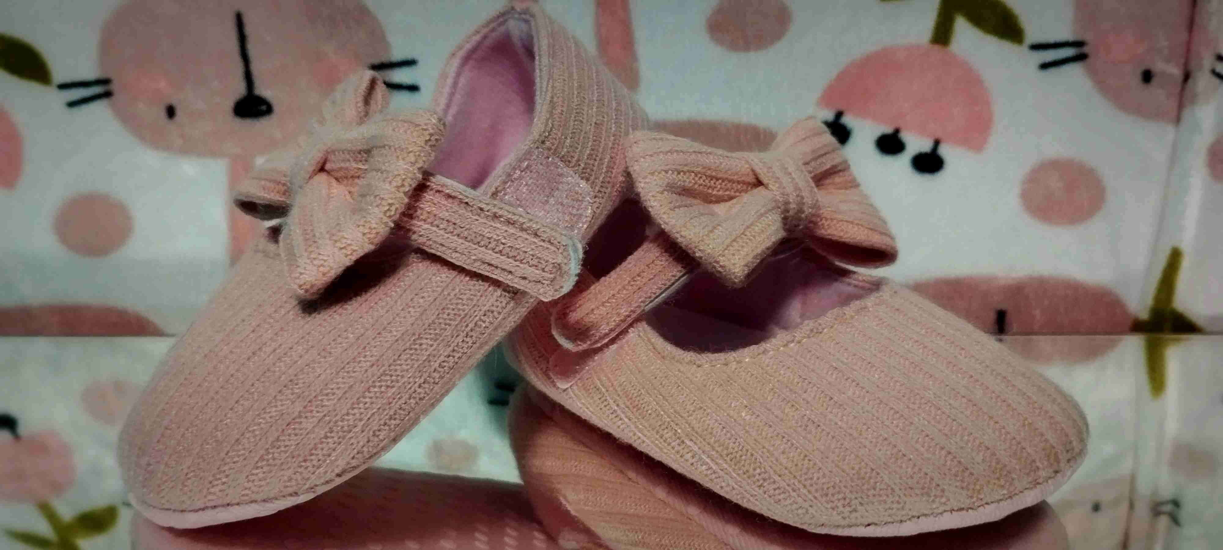 Zapatos de bebé rosados con lazo - miniatura 3