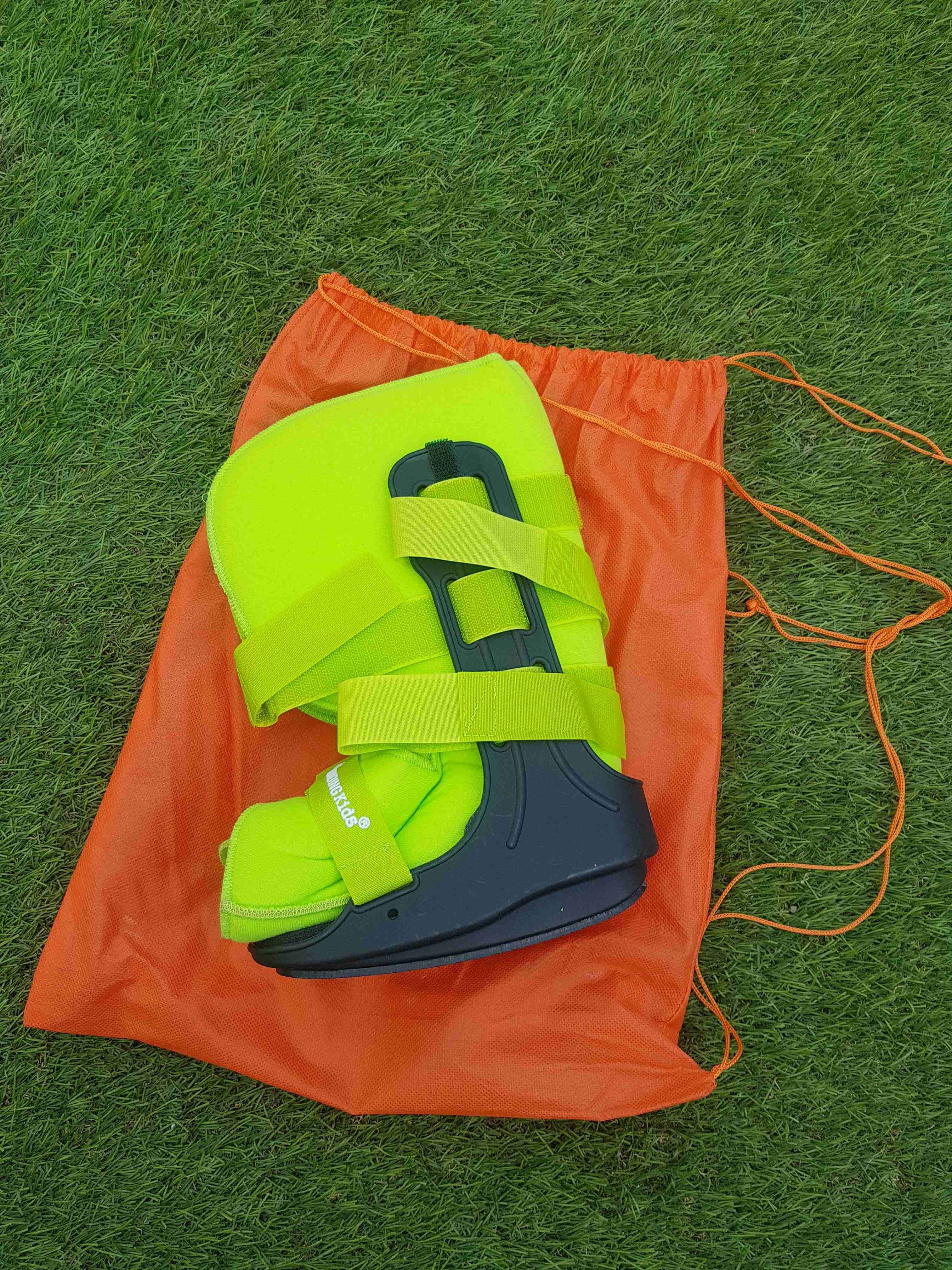 Bota ortopédica verde Niñez - miniatura 1