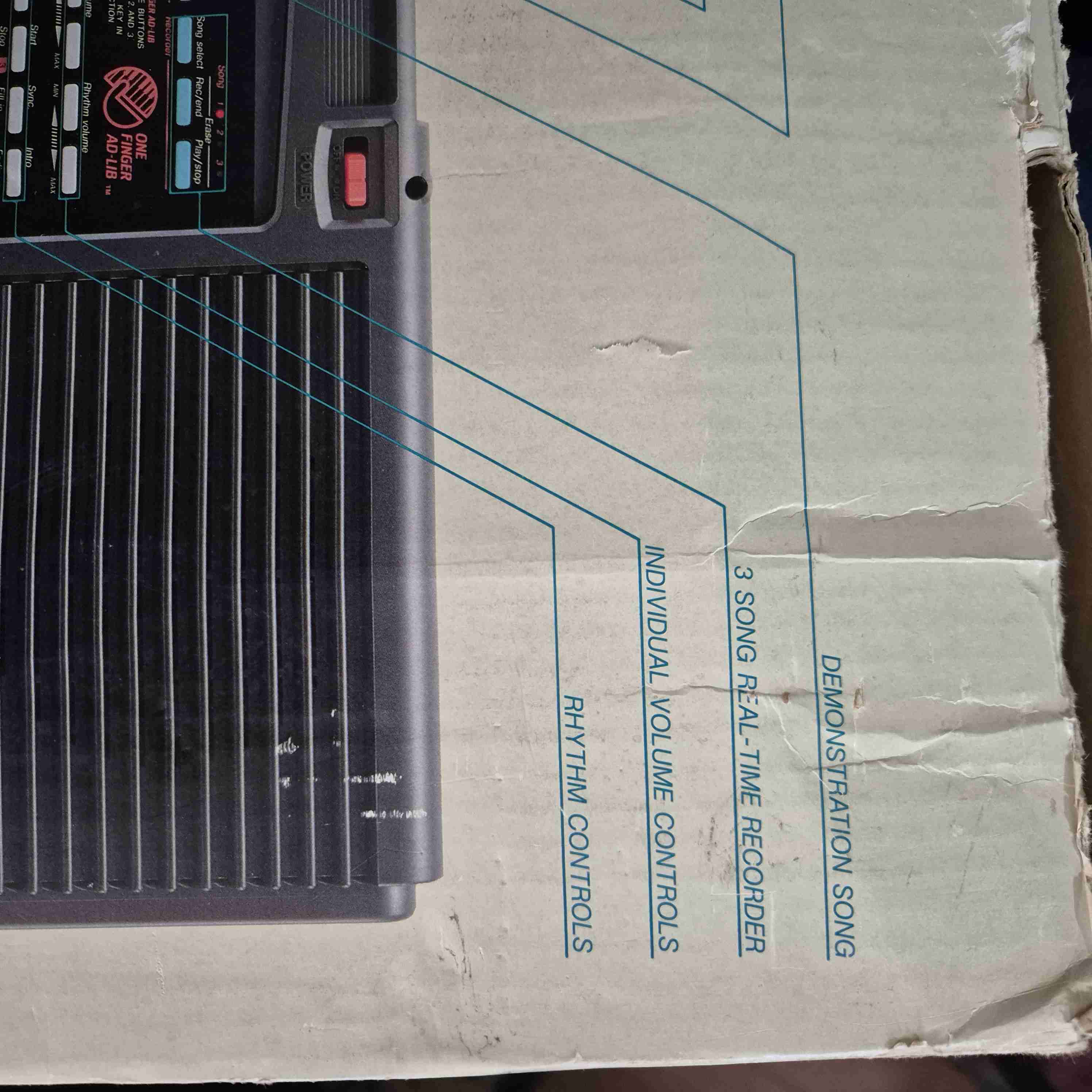 Sintetizador con biblioteca de ritmos organo FS690 - miniatura 4