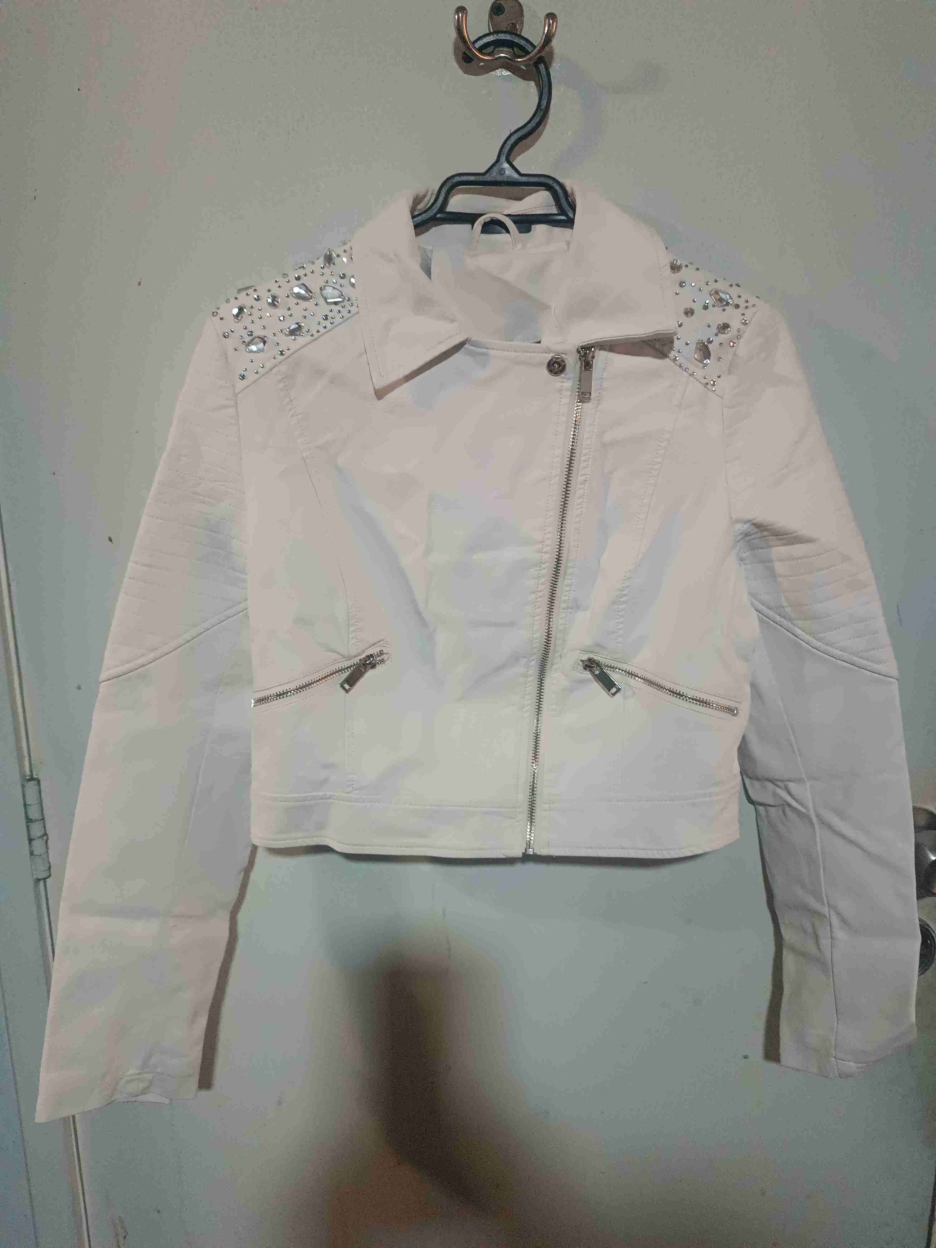 Chaqueta blanca con detalles brillantes - miniatura 1