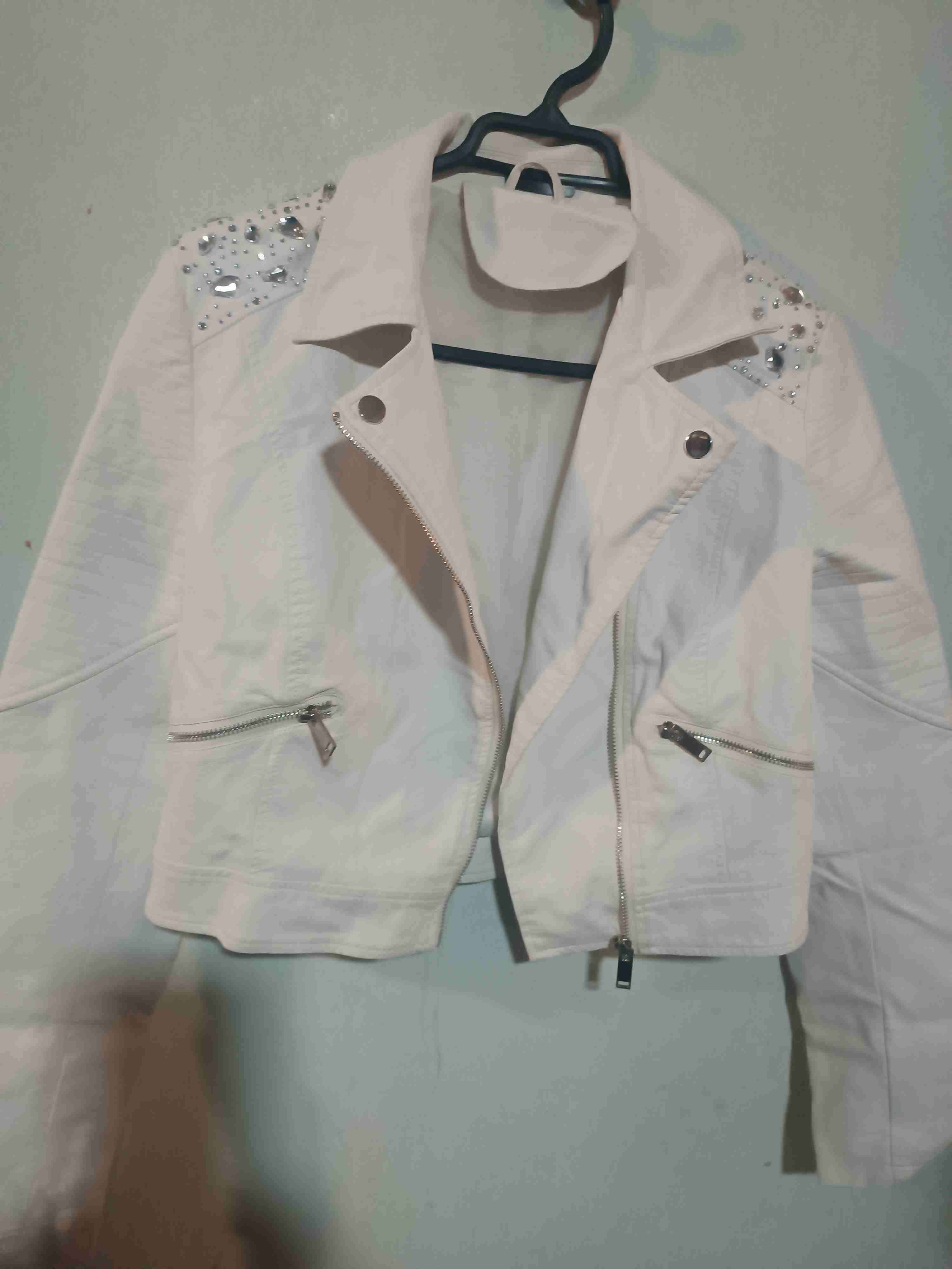 Chaqueta blanca con detalles brillantes - miniatura 2