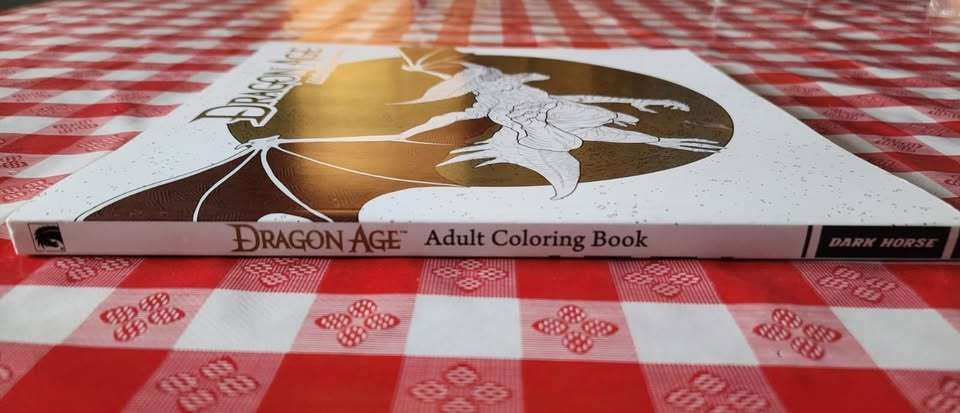 Dragon Age Adult Coloring Book Libro para Colorear - miniatura 3