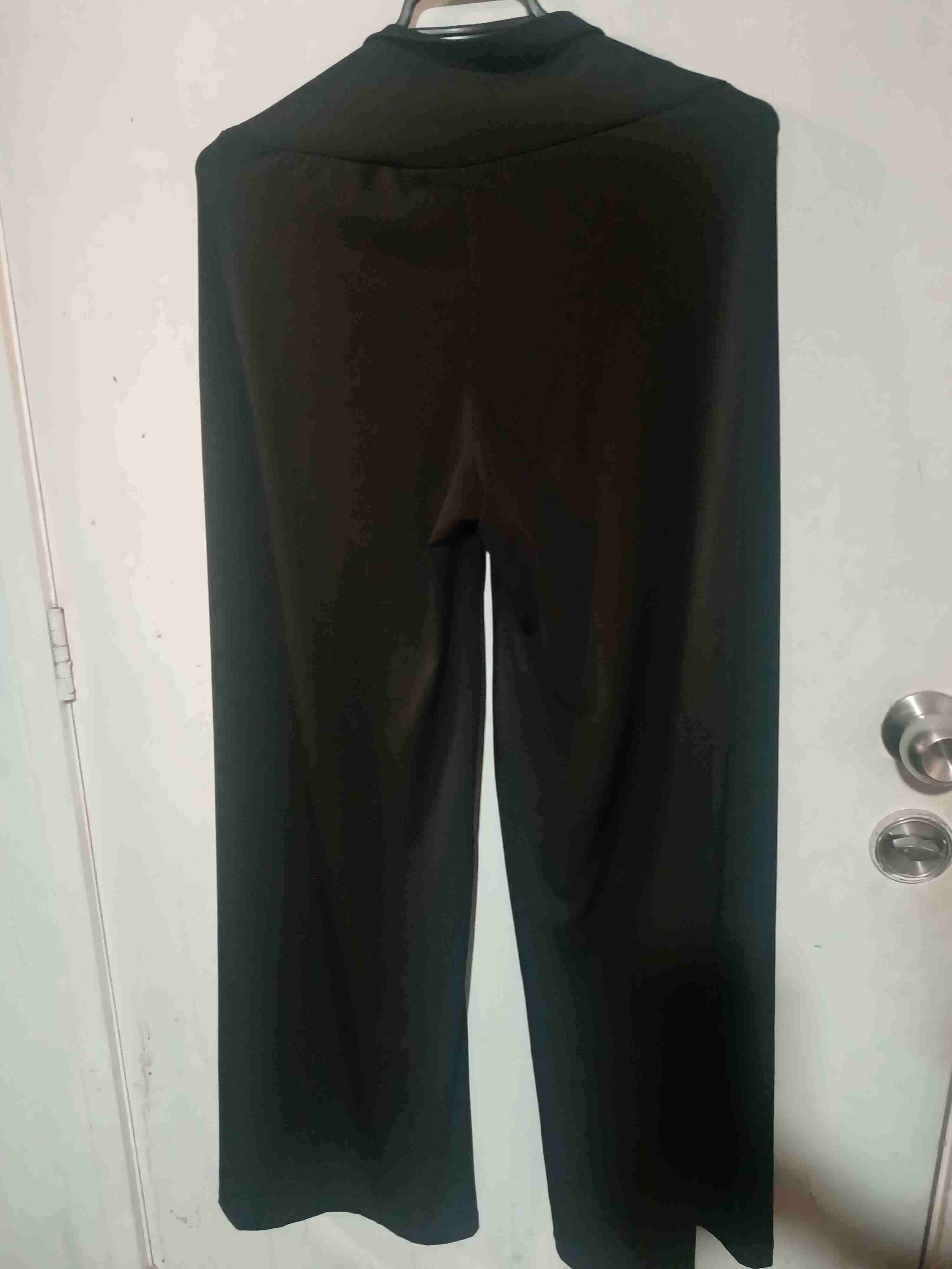 Palazo negro elegante. - miniatura 1