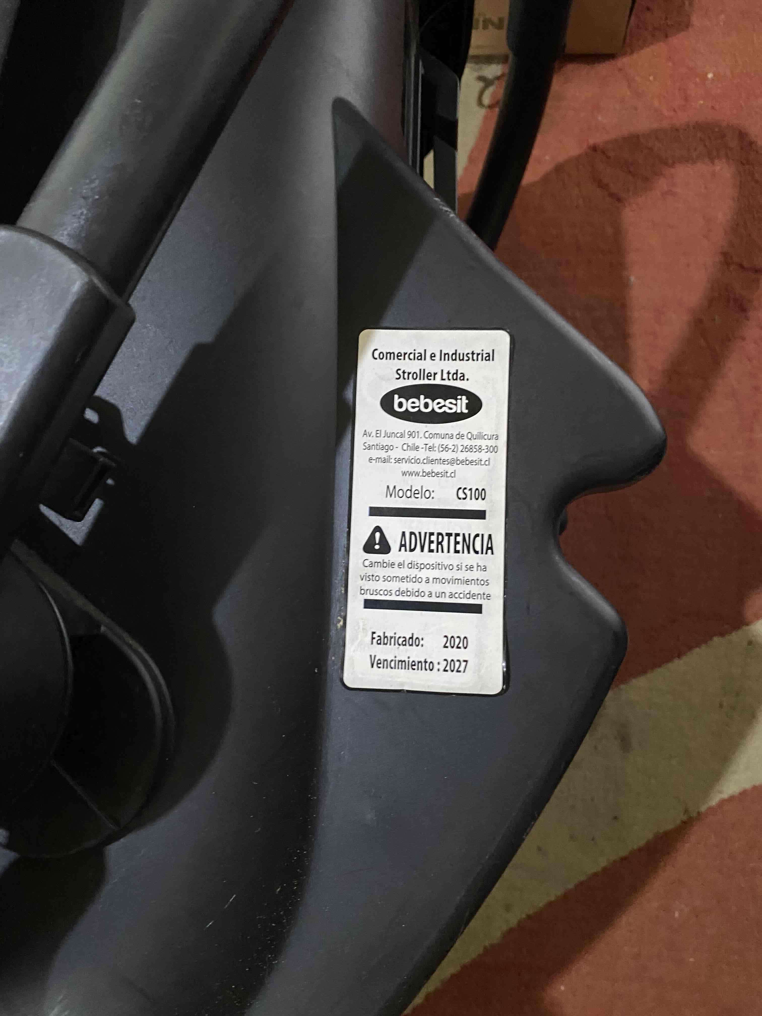 Coche Bebesit negro y azul - miniatura 4