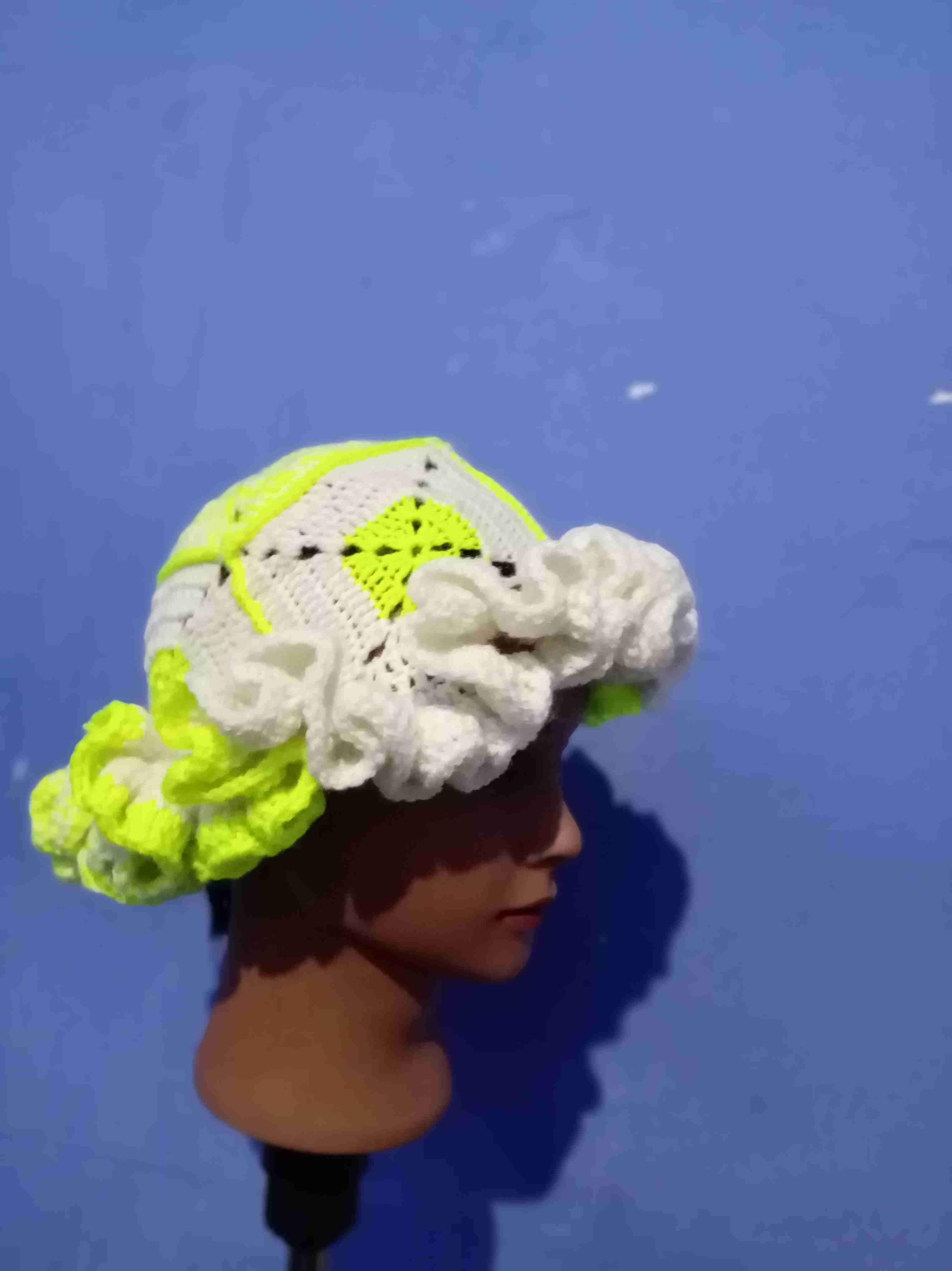 Gorro tejido de lana - miniatura 1