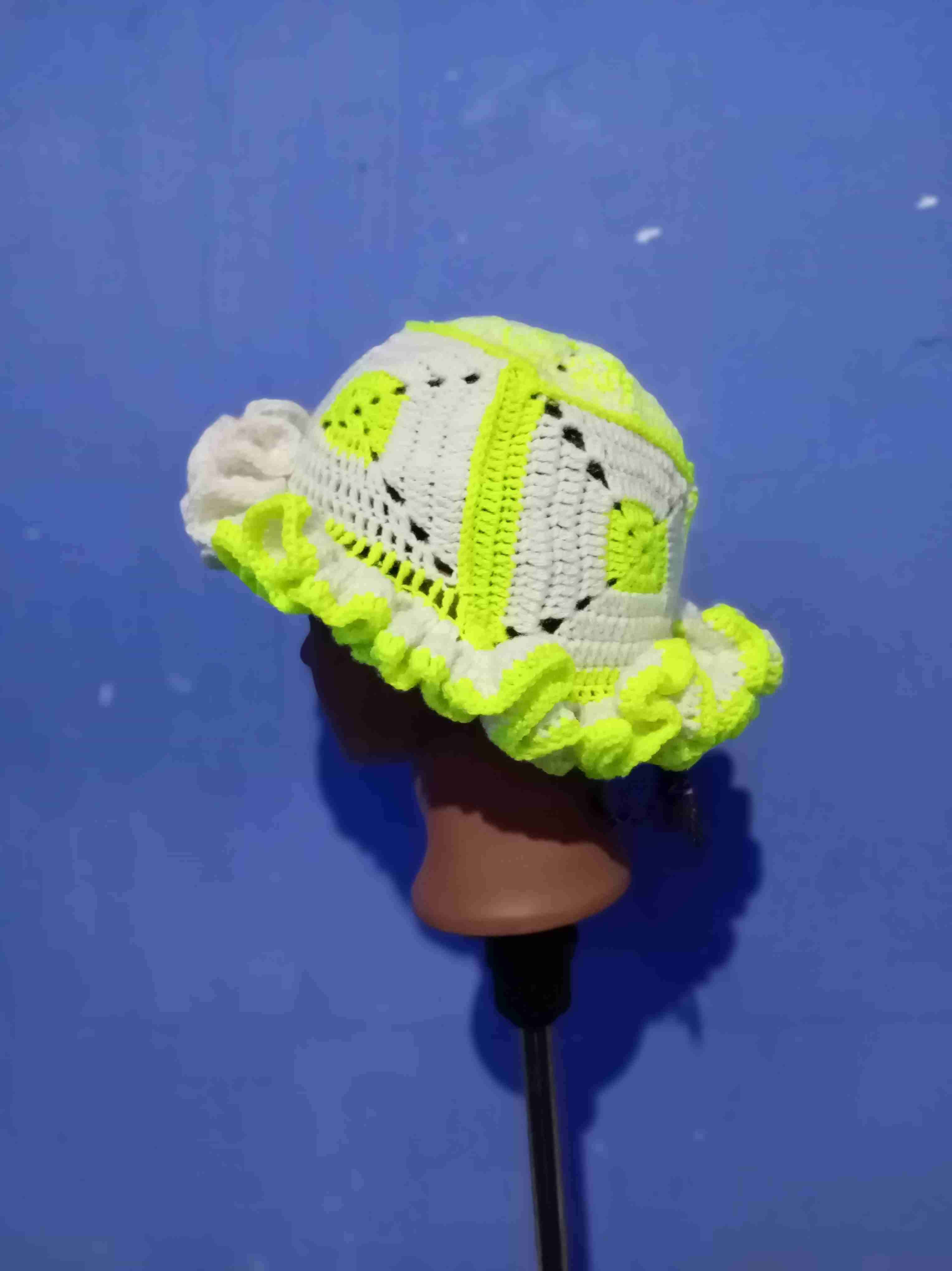 Gorro tejido de lana - miniatura 2