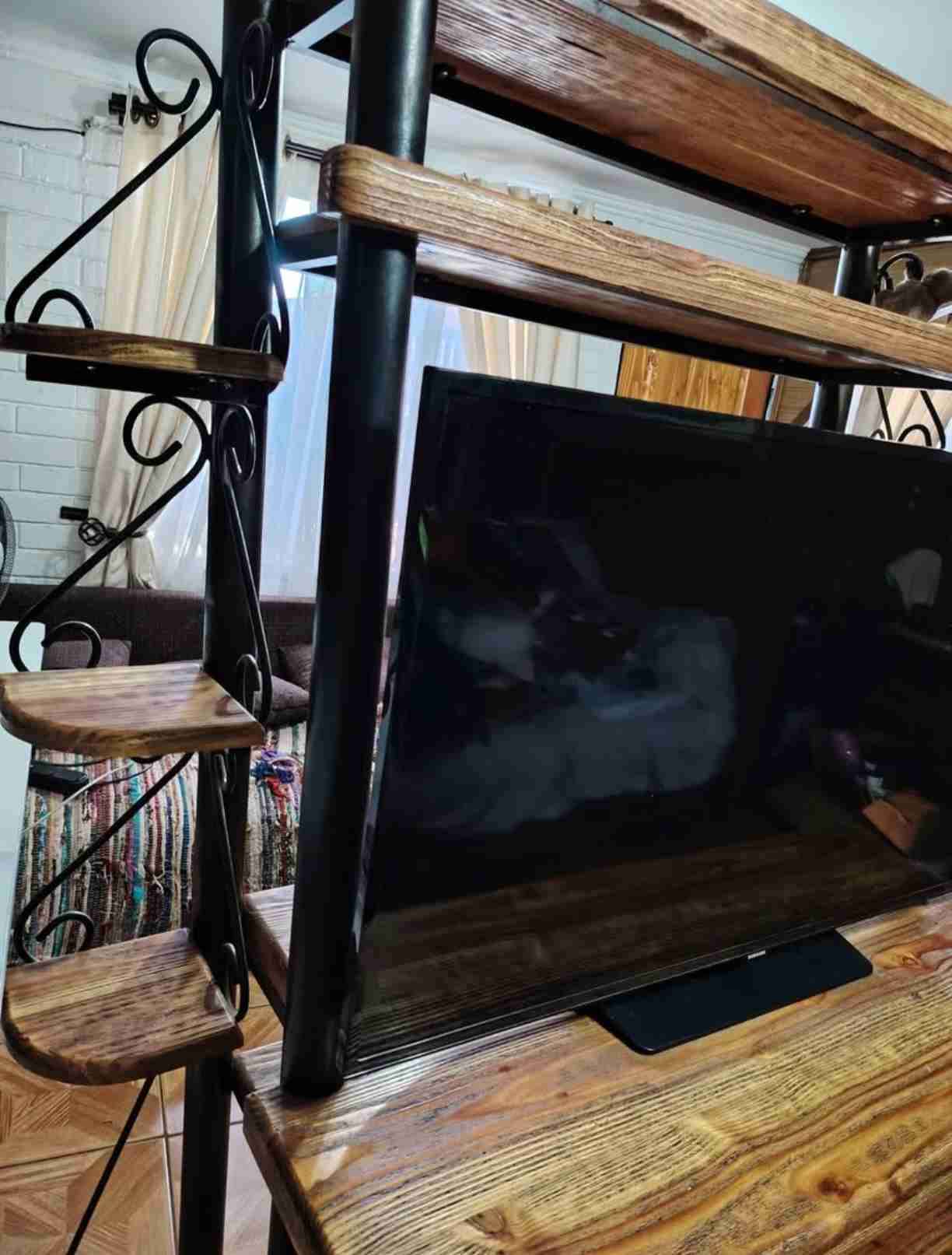 Mesa de TV de madera y metal - miniatura 3