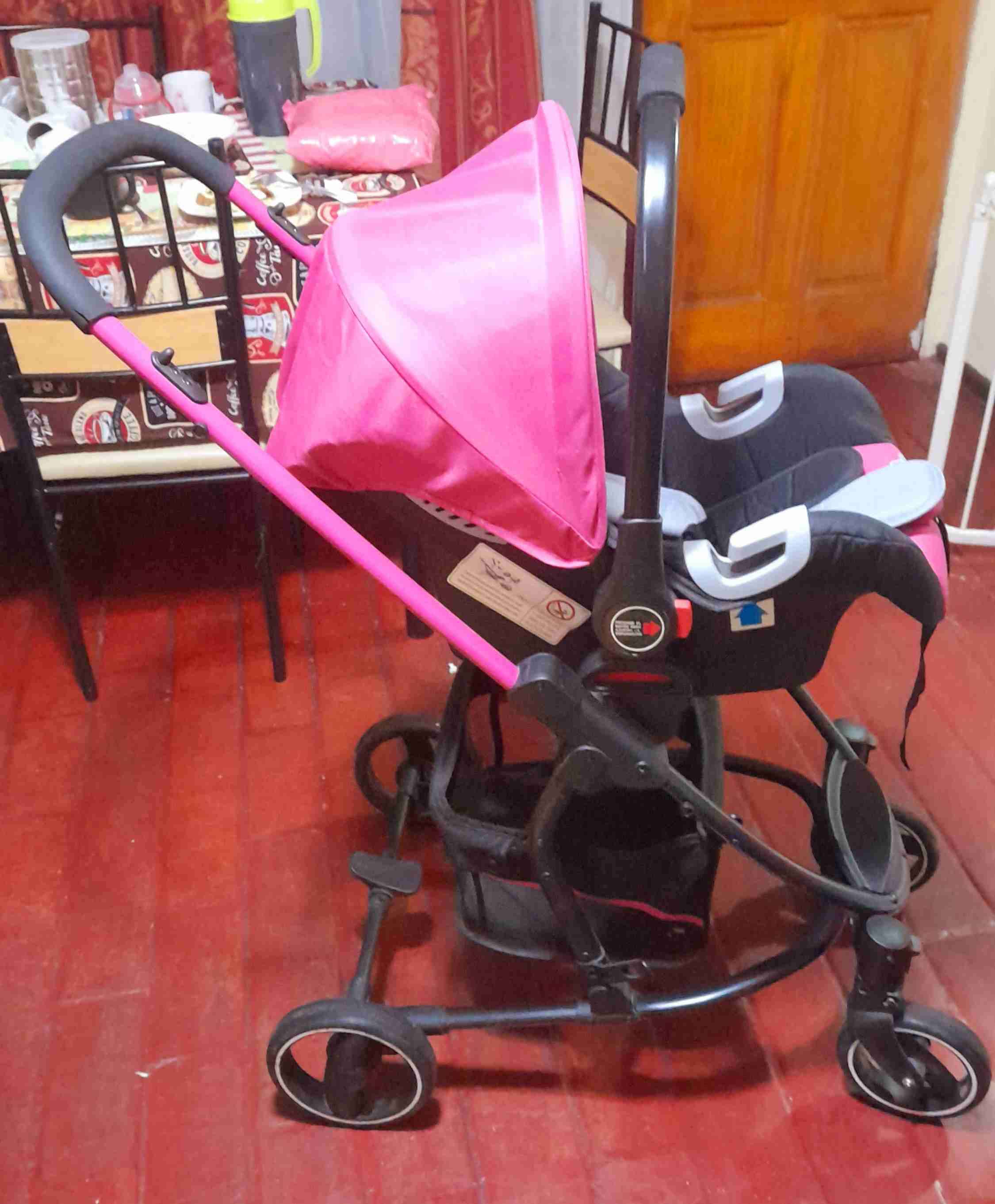 Coche de bebé rosa Bebesit - miniatura 2