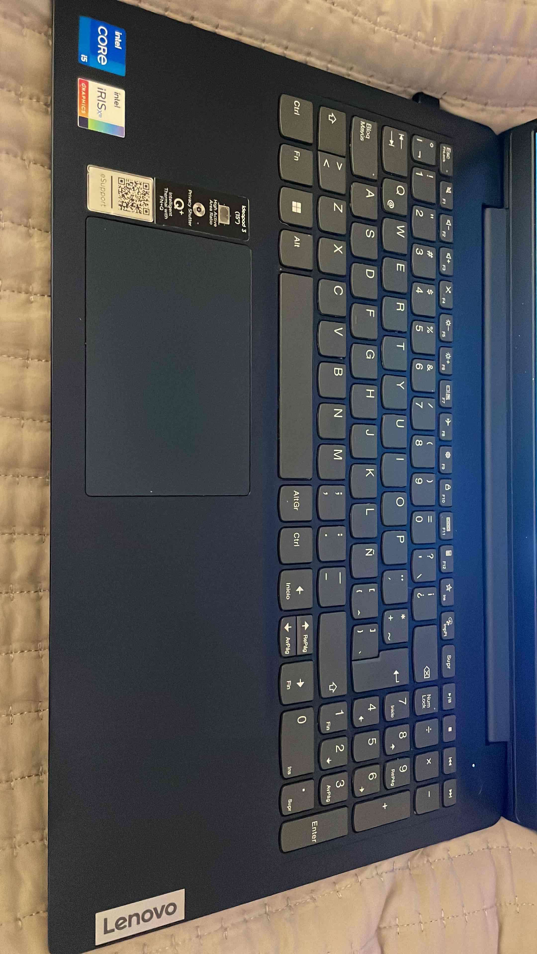 Laptop Lenovo Intel Core i5 - miniatura 3