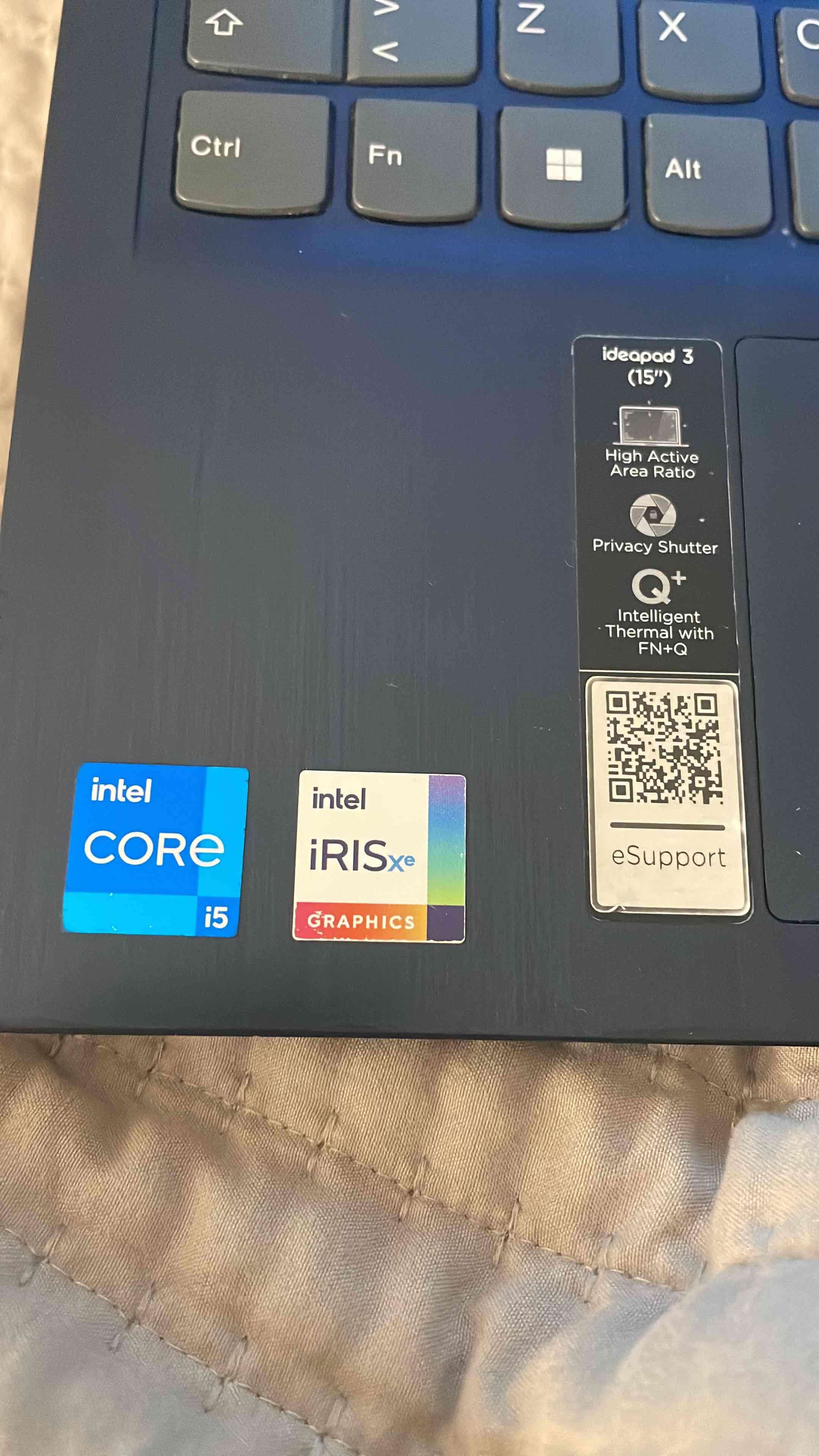 Laptop Lenovo Intel Core i5 - miniatura 4