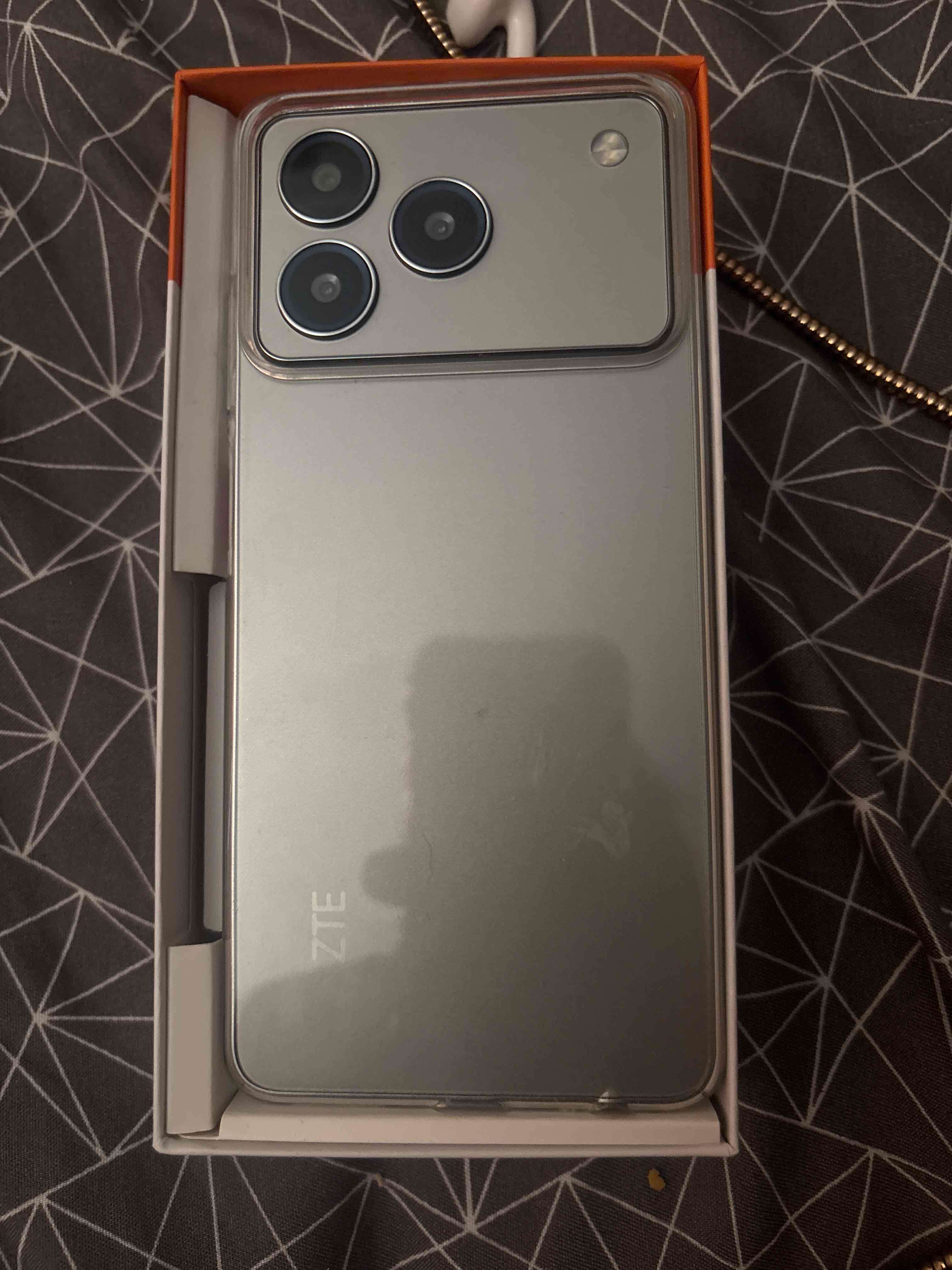 Teléfono ZTE Blade A56 Pro - miniatura 3