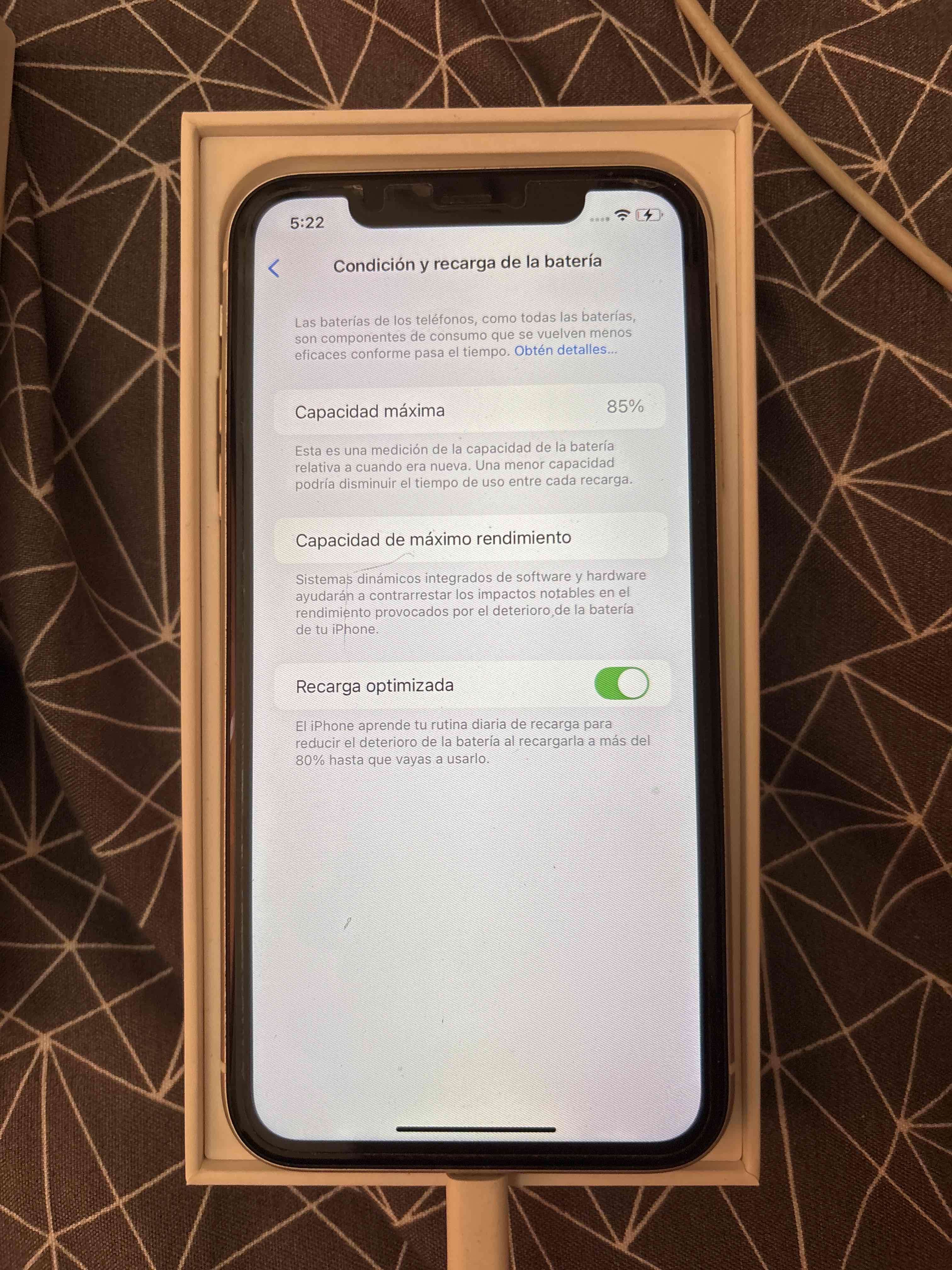 iPhone 11 blanco en caja - miniatura 4