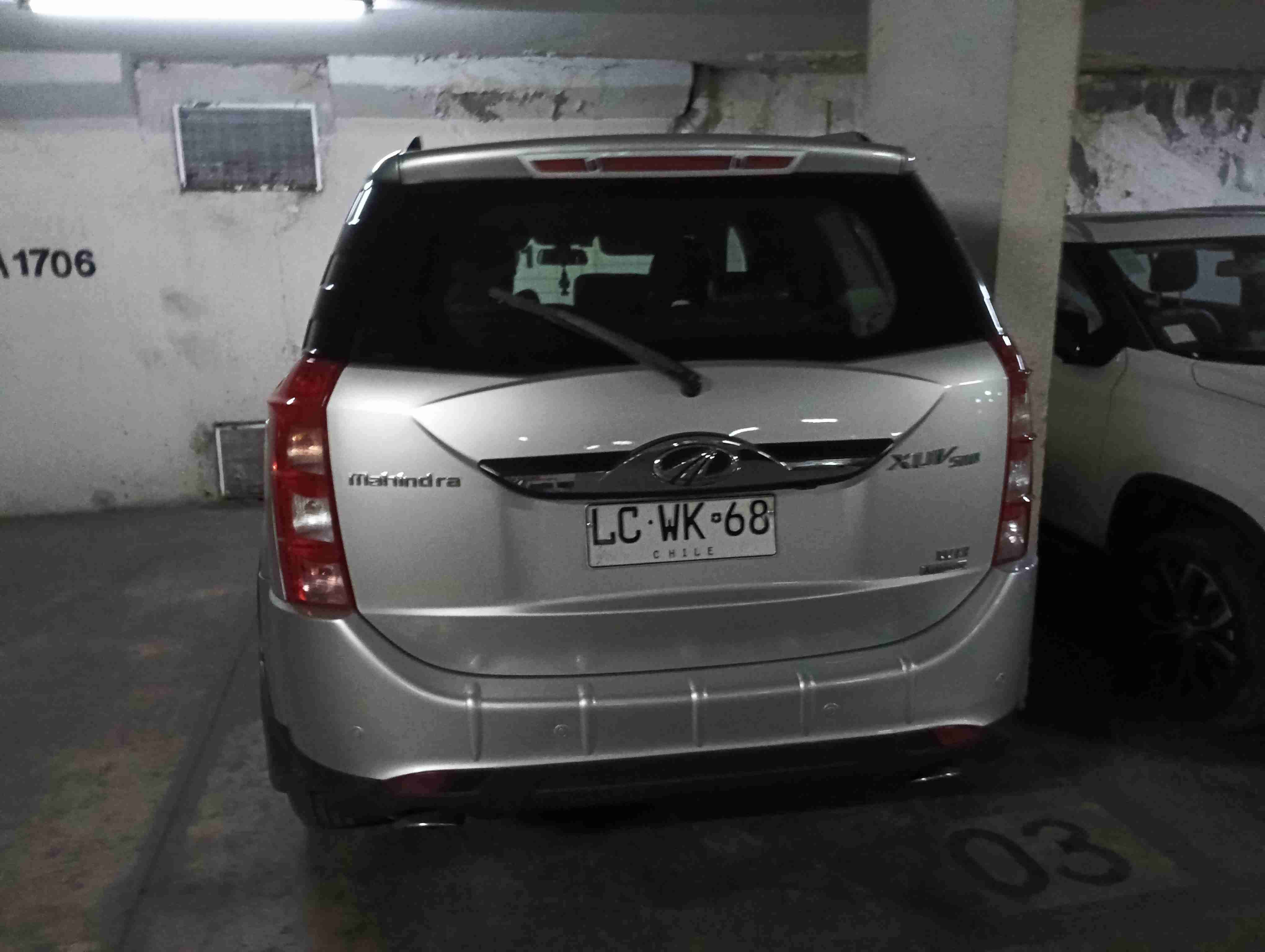 Camioneta mahindra xuv 500 w8 full equipo - miniatura 3