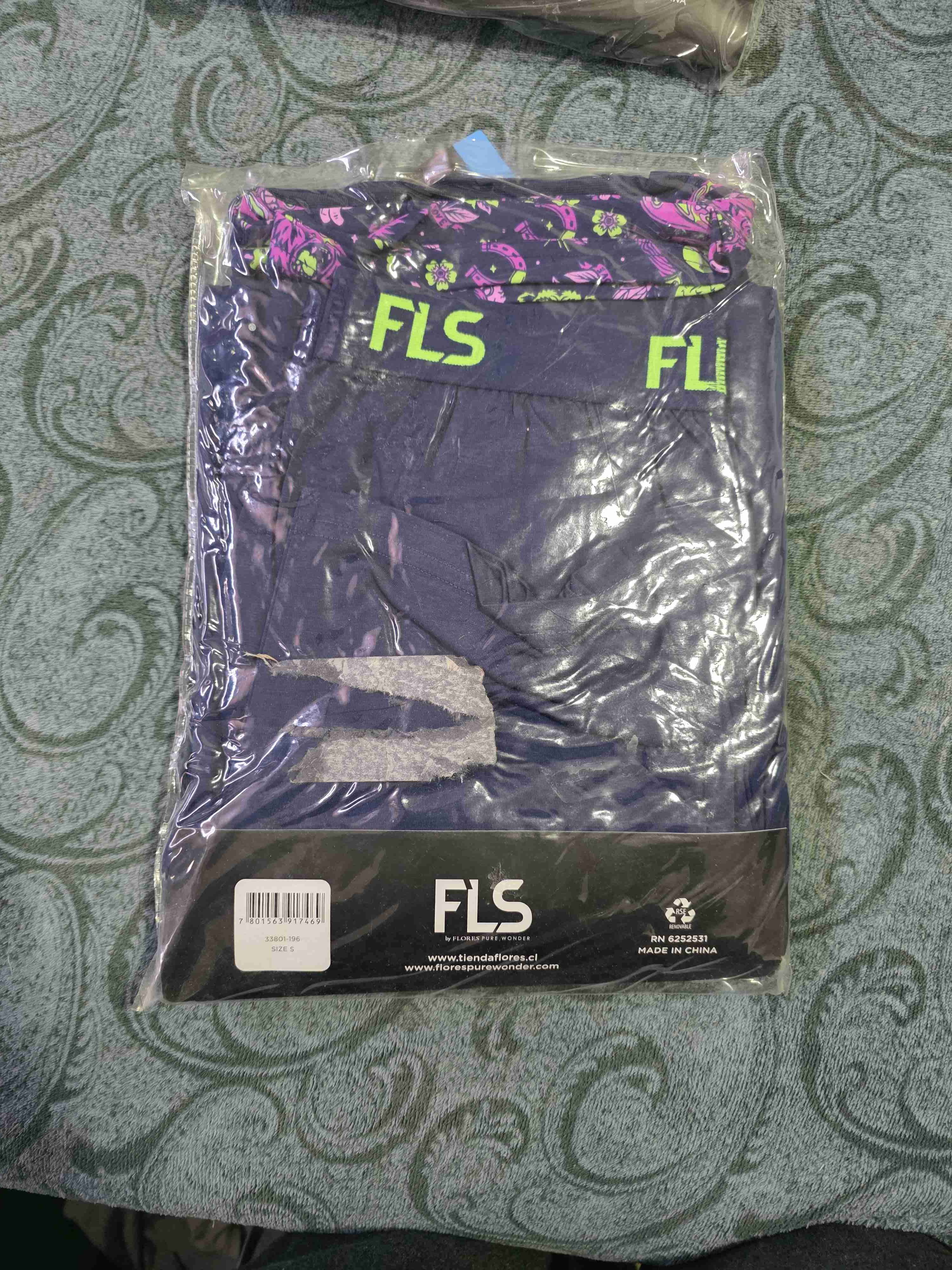 Pijama Flores Hombre - miniatura 2