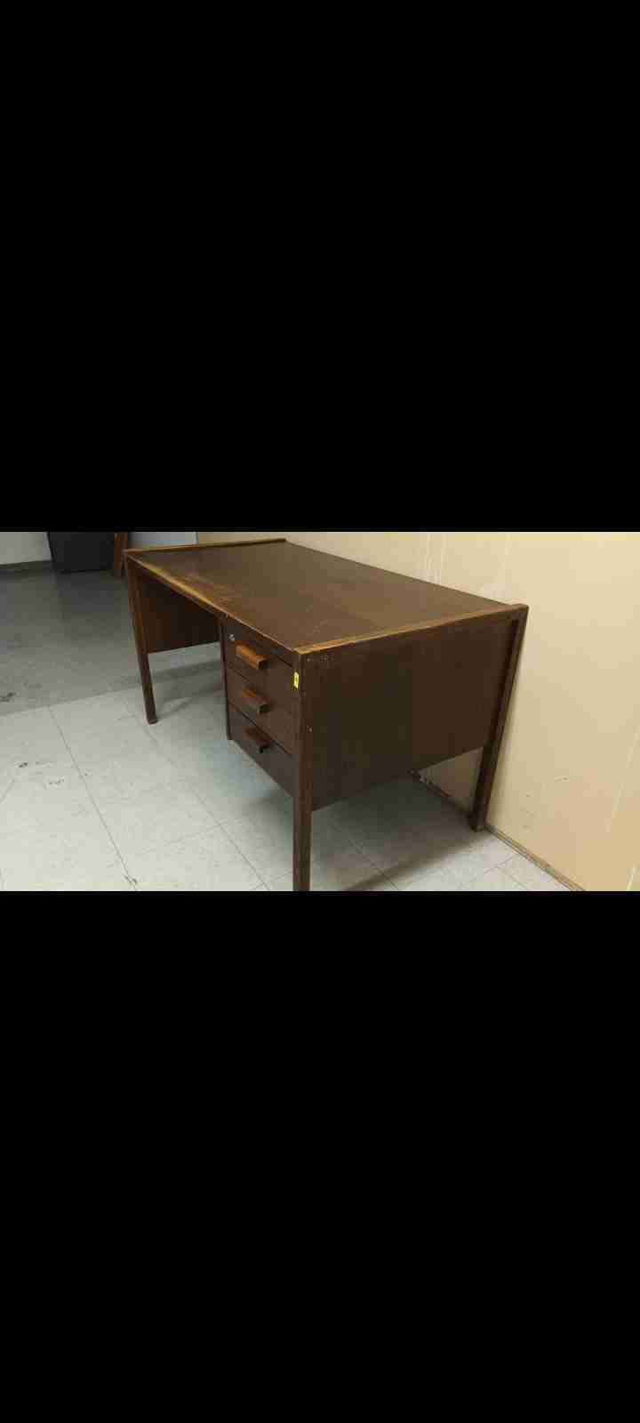 Escritorio de madera amplio - miniatura 2