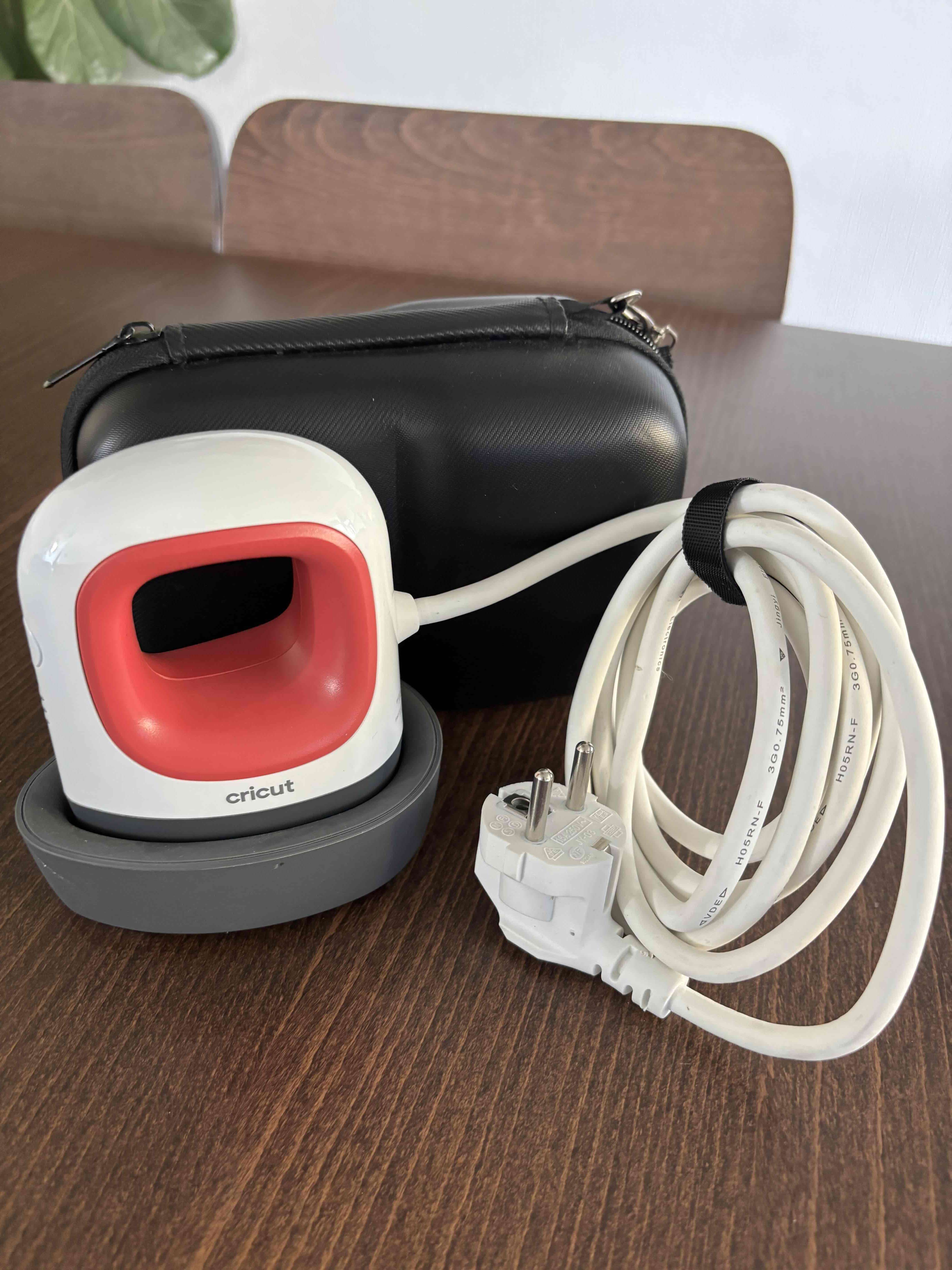 Mini plancha Cricut con estuche - miniatura 1