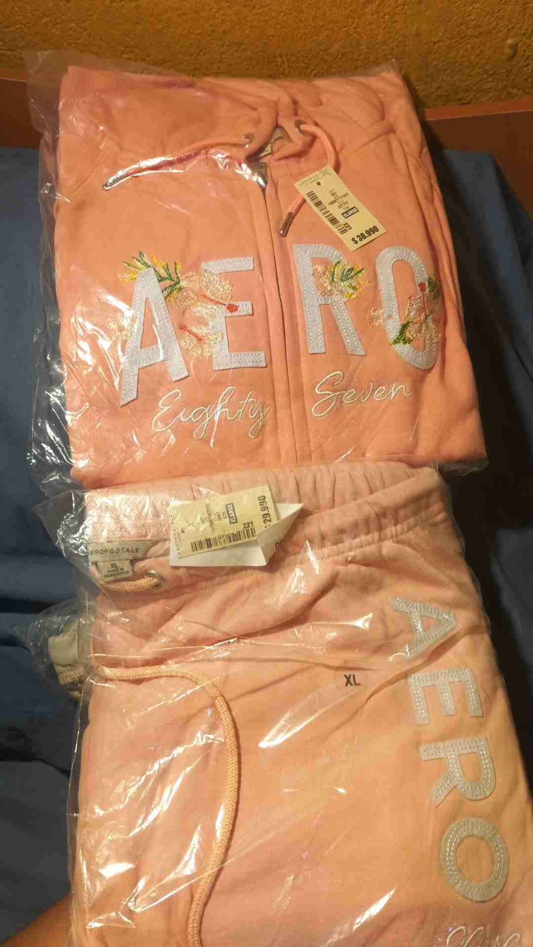 Conjunto deportivo Aéropostale - miniatura 2