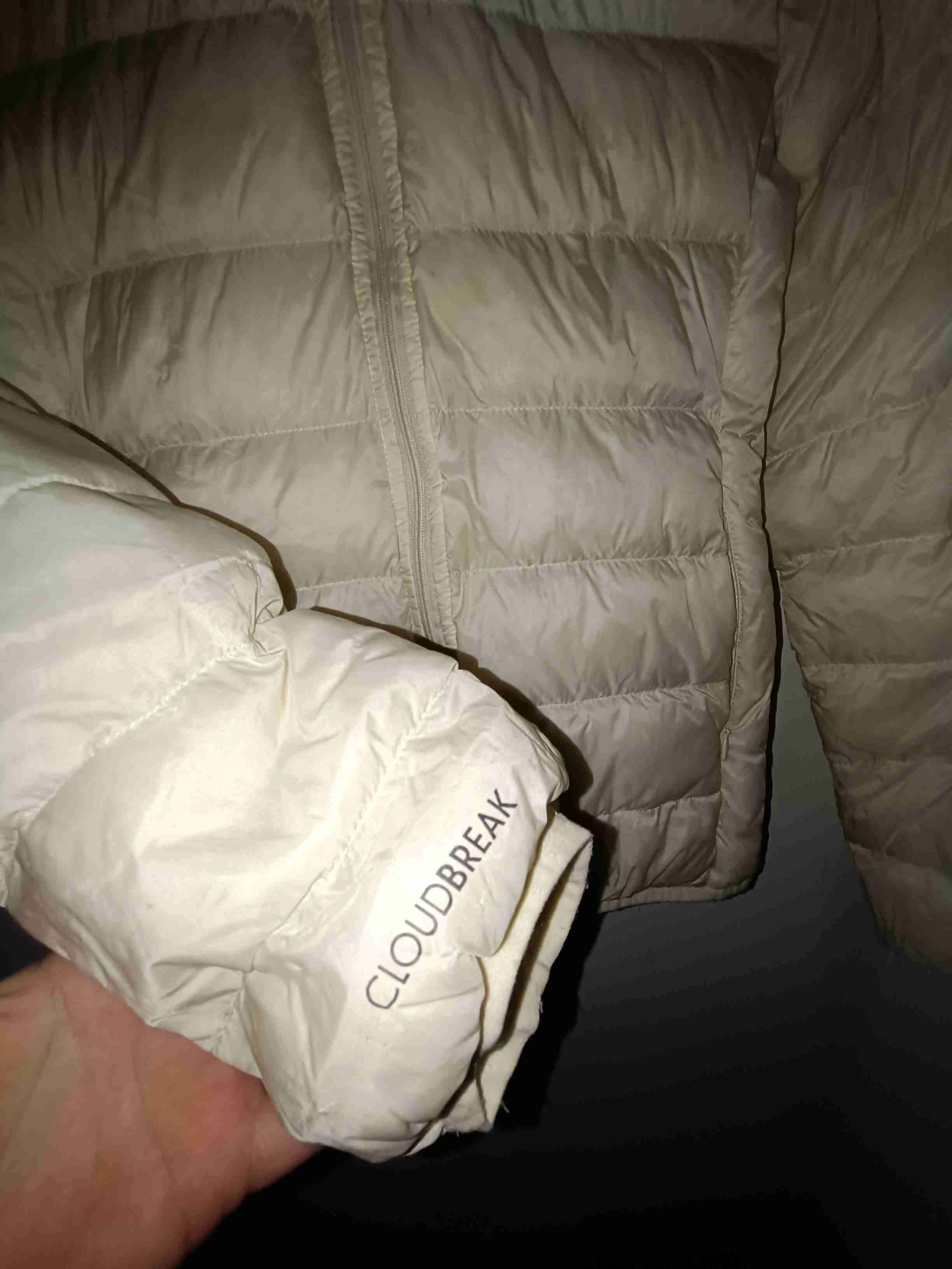 Chaqueta puffer beige con gorro - miniatura 3