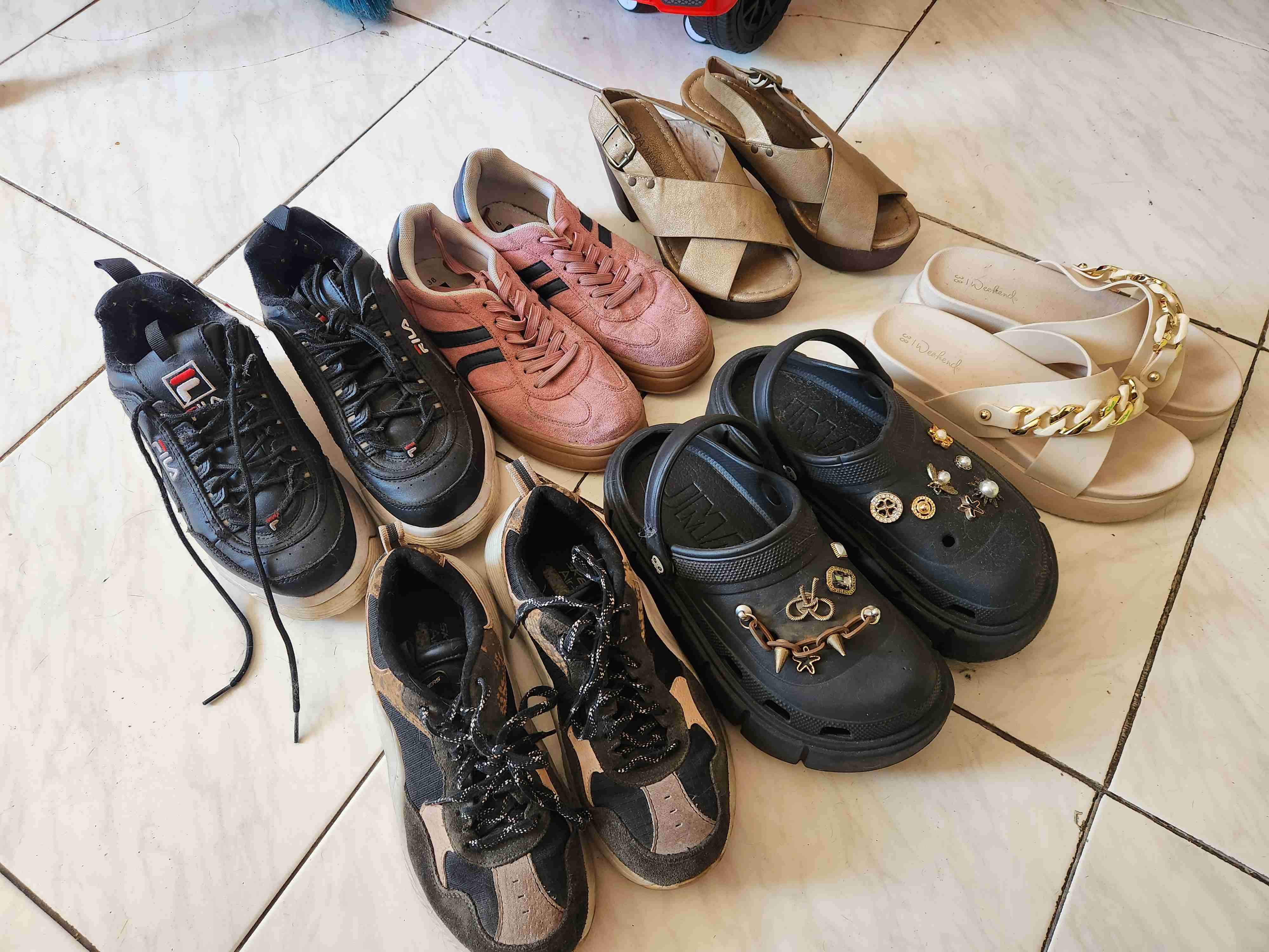 Lote de zapatos varios tamaños talla 37 y 38 - miniatura 2