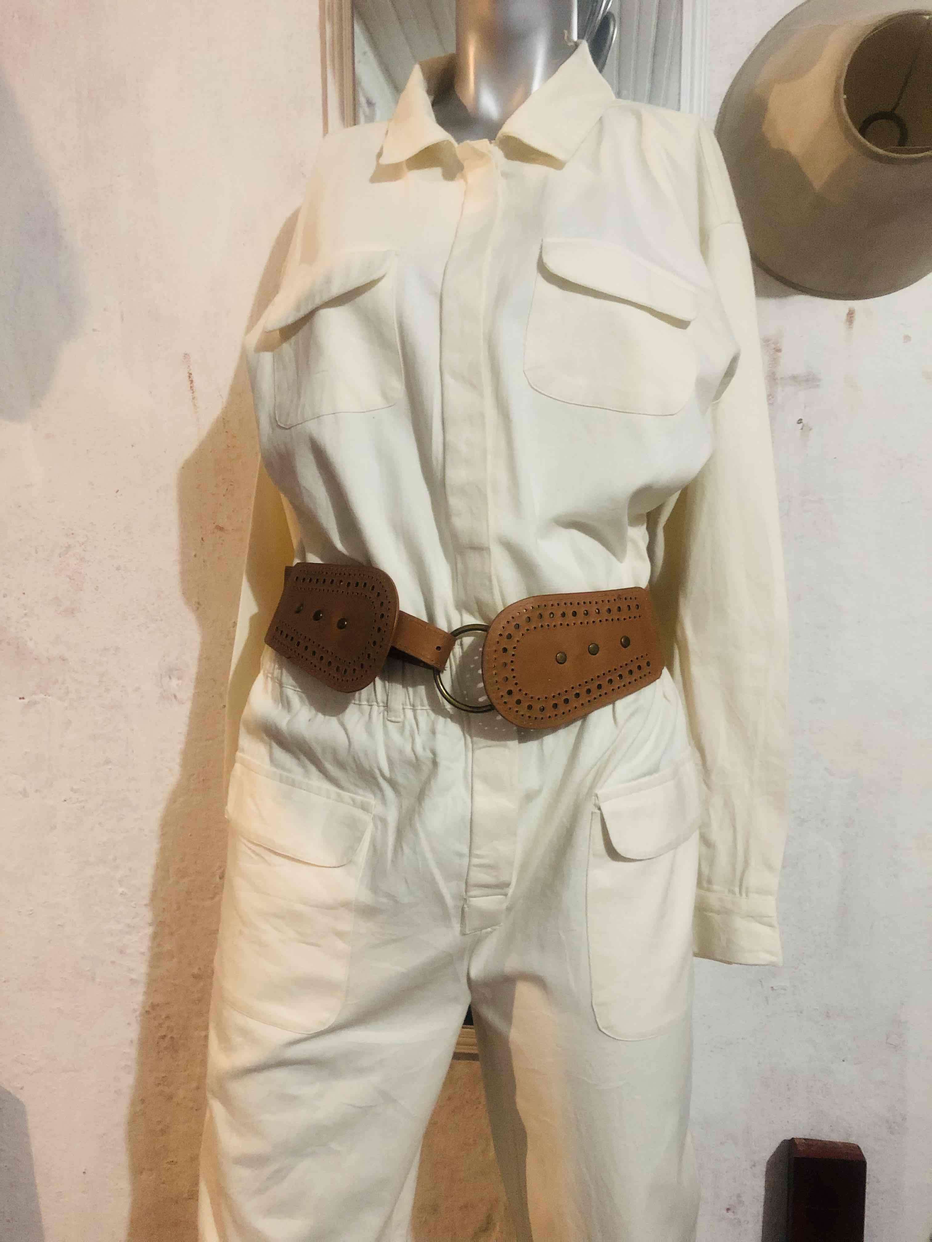 Enterito blanco con cinturón - miniatura 3