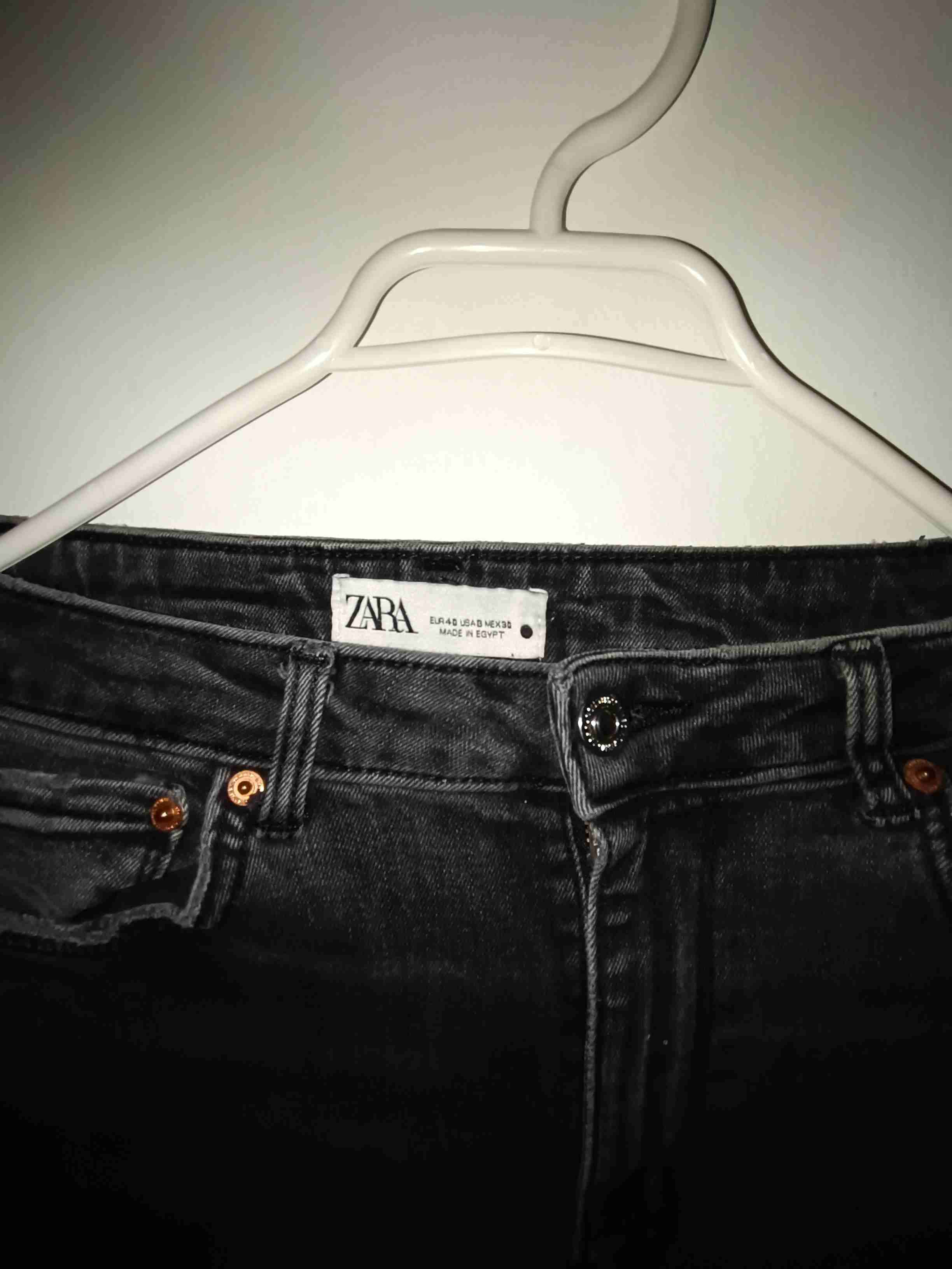 Pantalón negro acampanado - miniatura 6