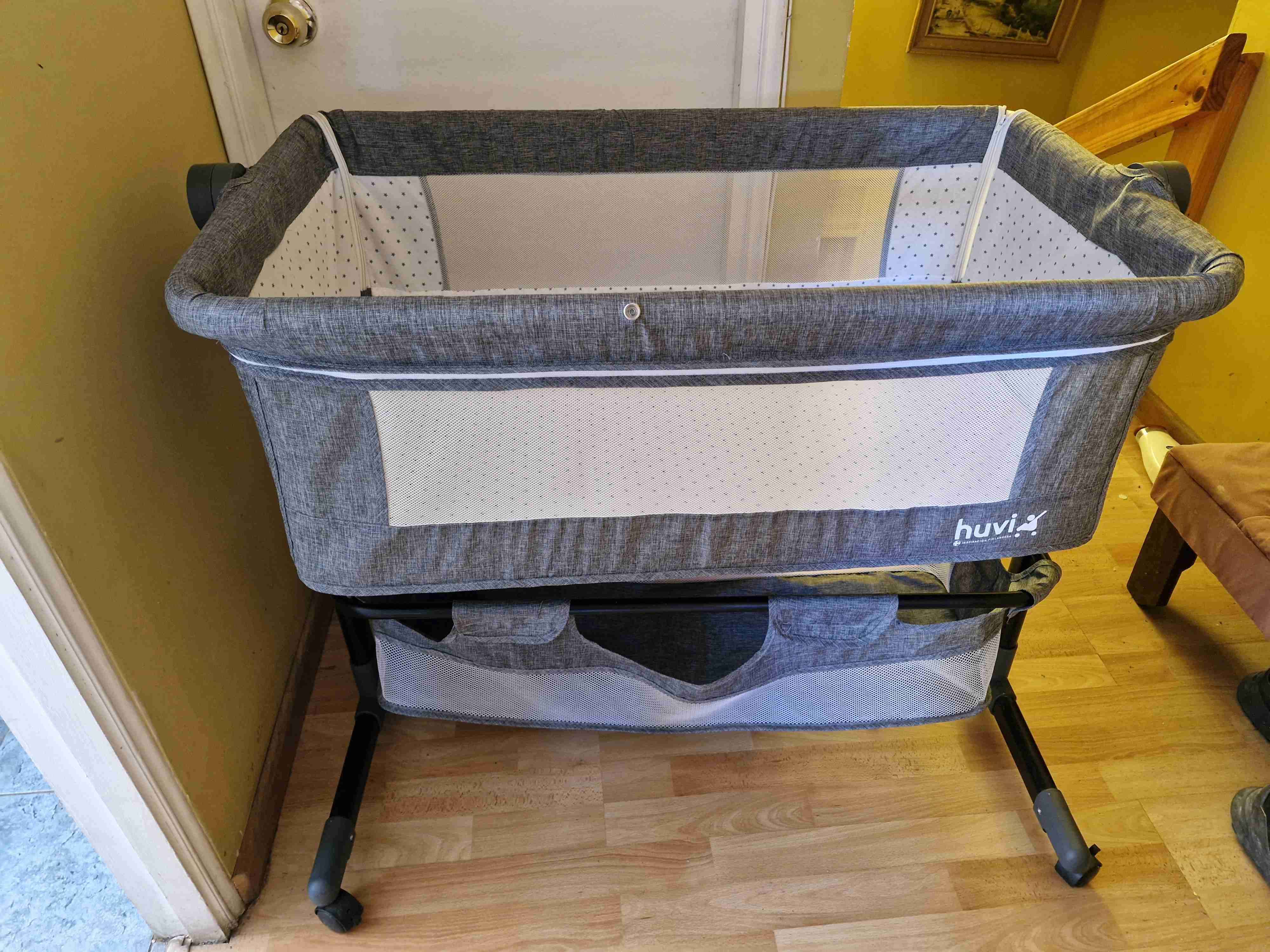 Cuna moisés con malla gris - miniatura 4