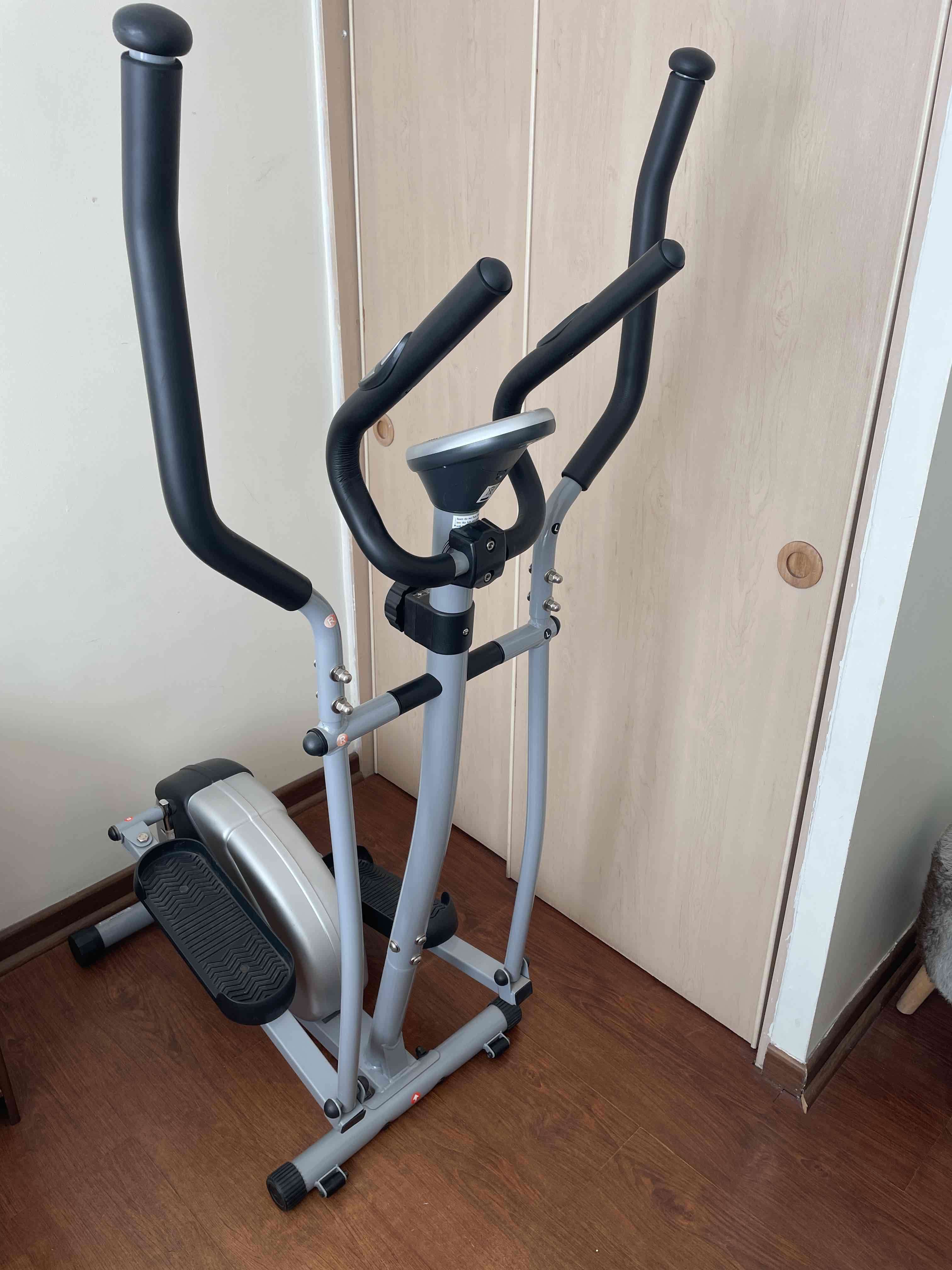 Bicicleta elíptica + máquina de abdominales - miniatura 2