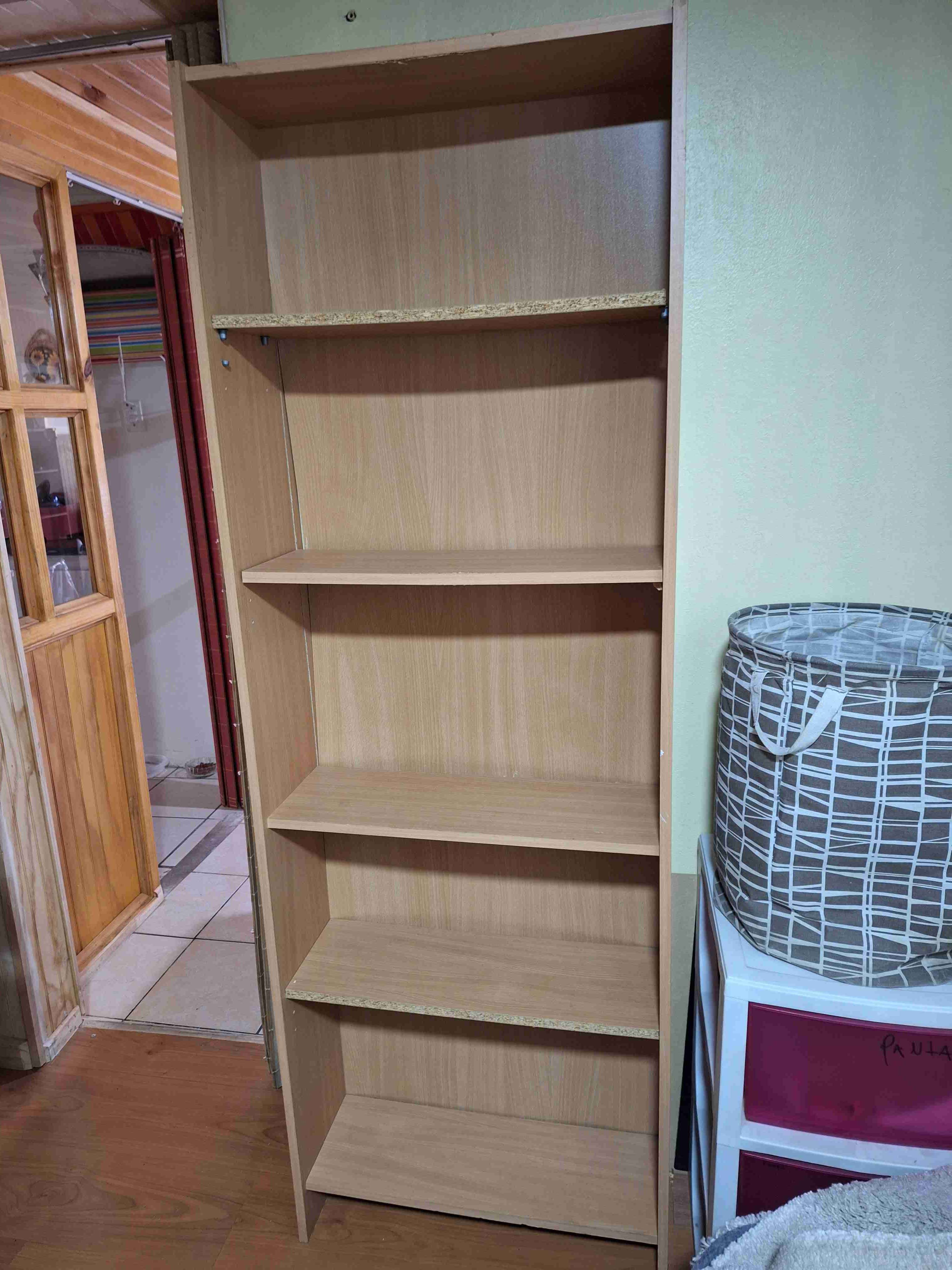 Escritorio esquinero de madera - miniatura 4