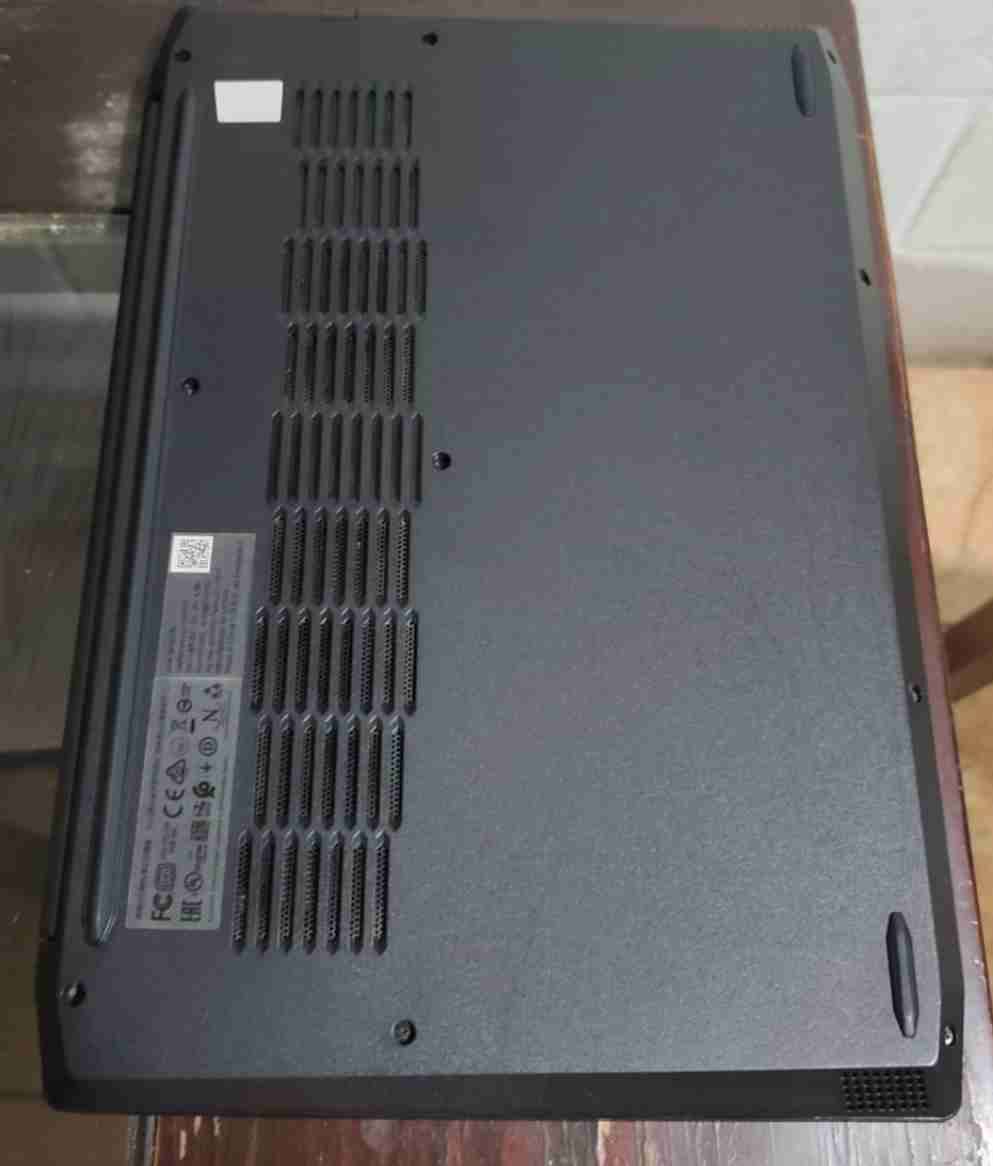 Laptop Lenovo IdeaPad Gaming - miniatura 6