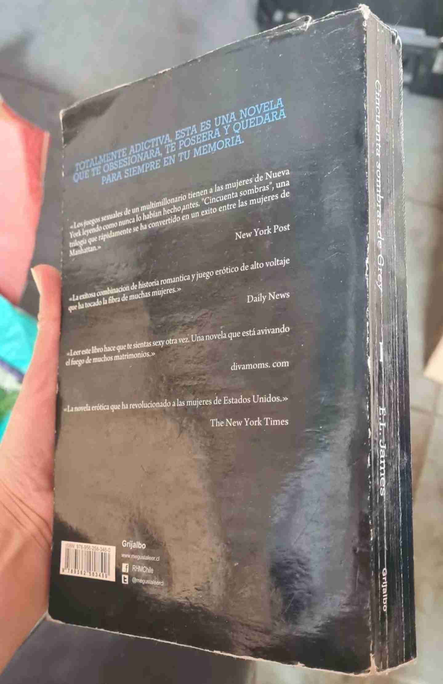 Libro 'Cincuenta sombras de Grey' - miniatura 2