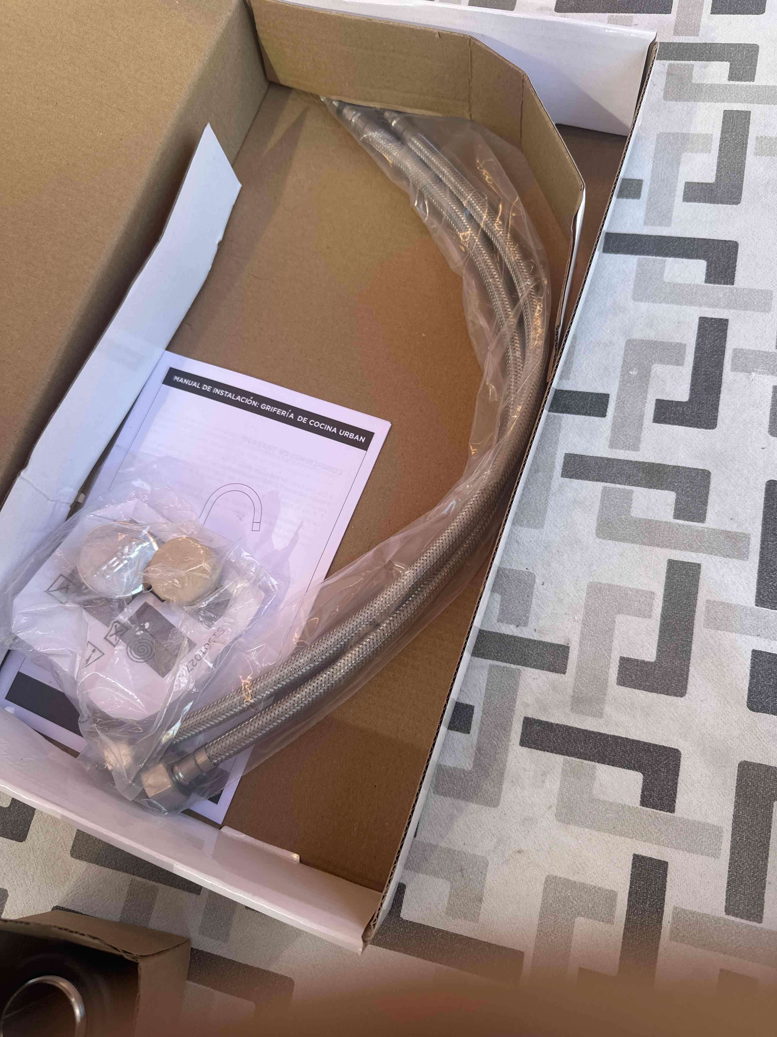 Grifería negra para cocina - miniatura 3