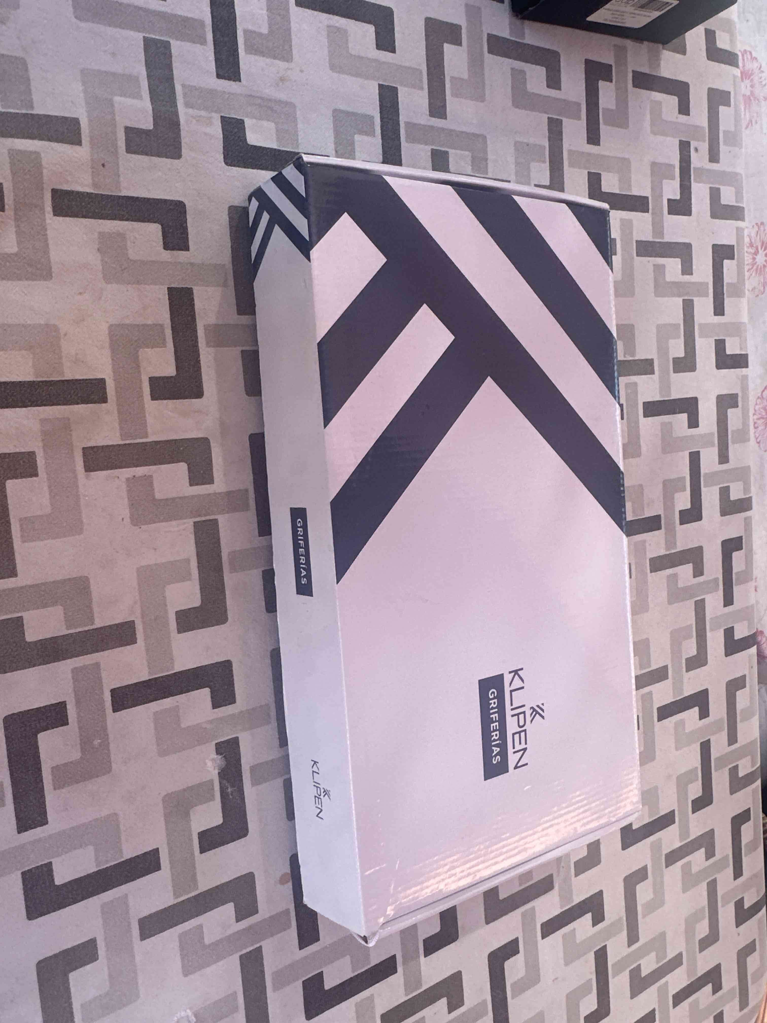 Grifería negra para cocina - miniatura 4