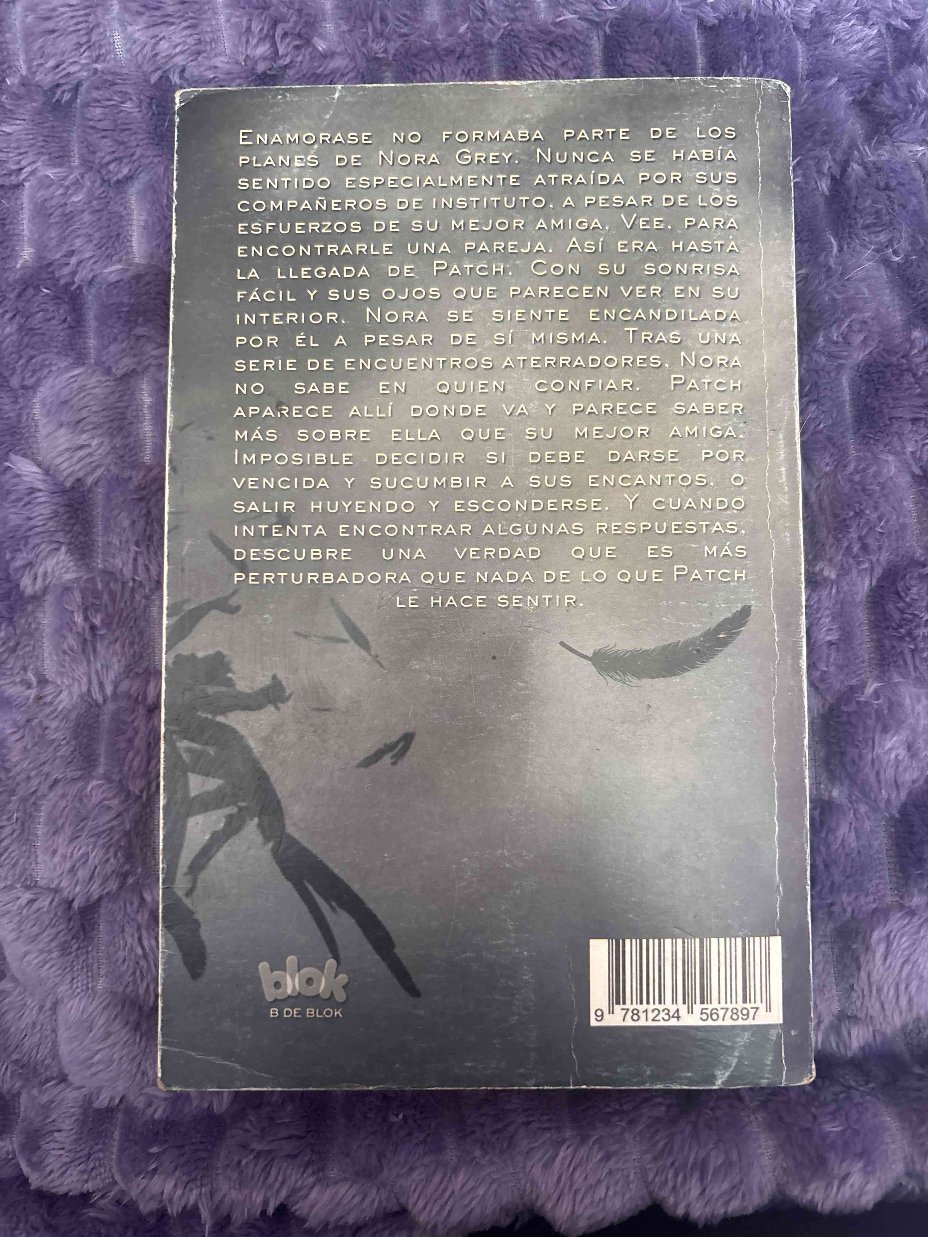 Libro 'Hush, Hush' de Becca Fitzpatrick - miniatura 2