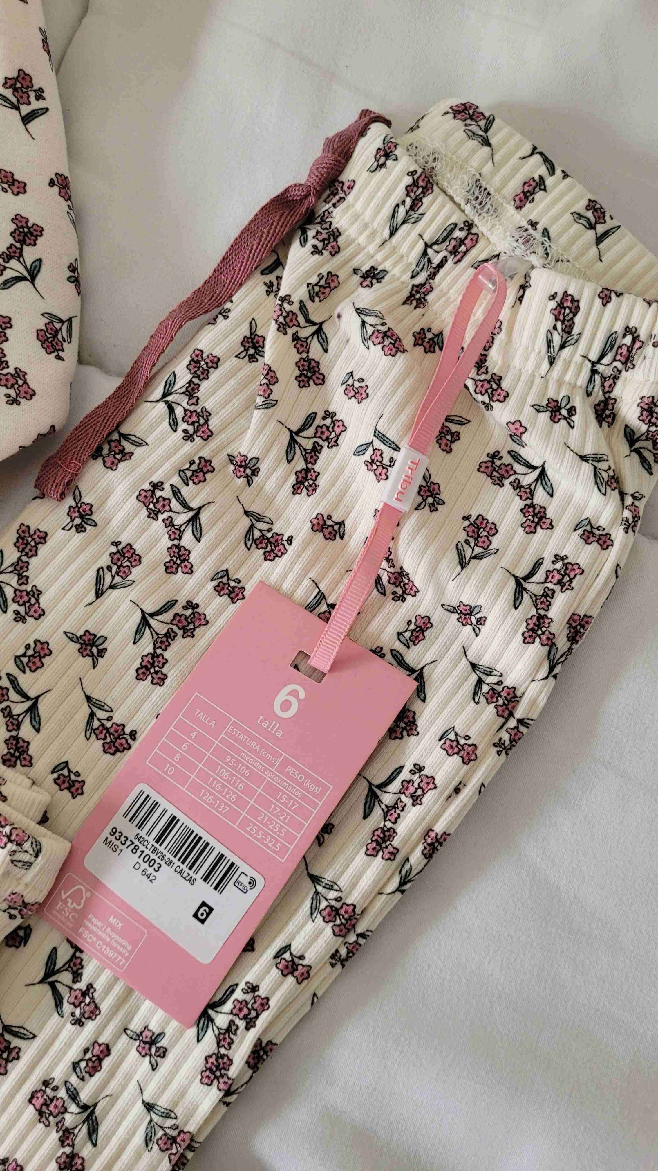 Conjunto niña Talla 6 nuevo - miniatura 5