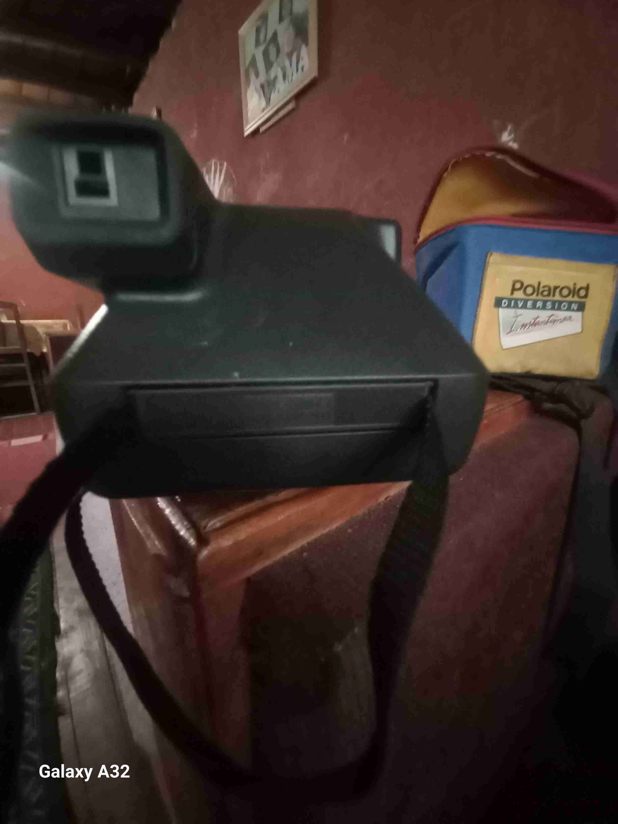 Cámara Polaroid con estuche - miniatura 5