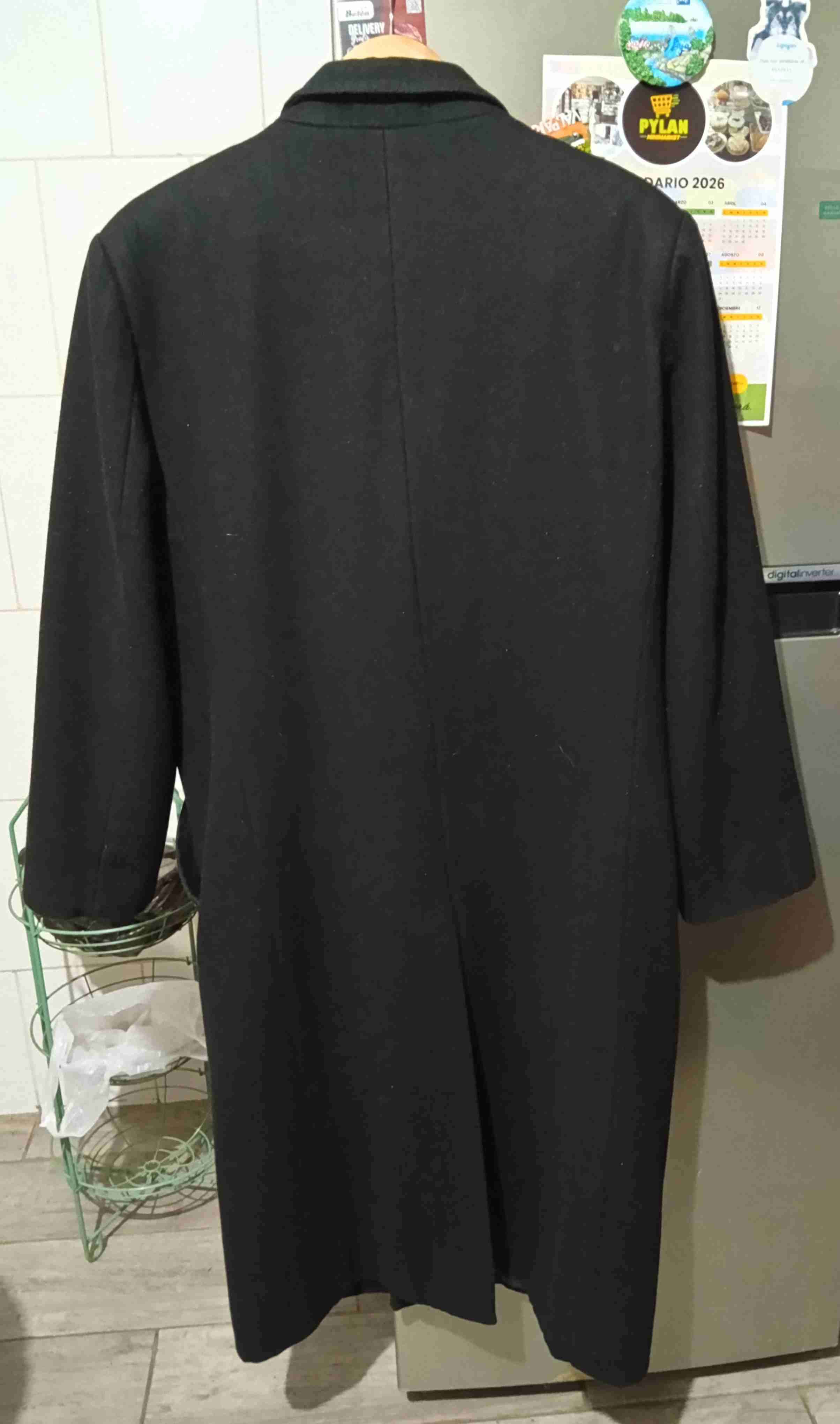 Abrigo negro elegante de hombre - miniatura 3